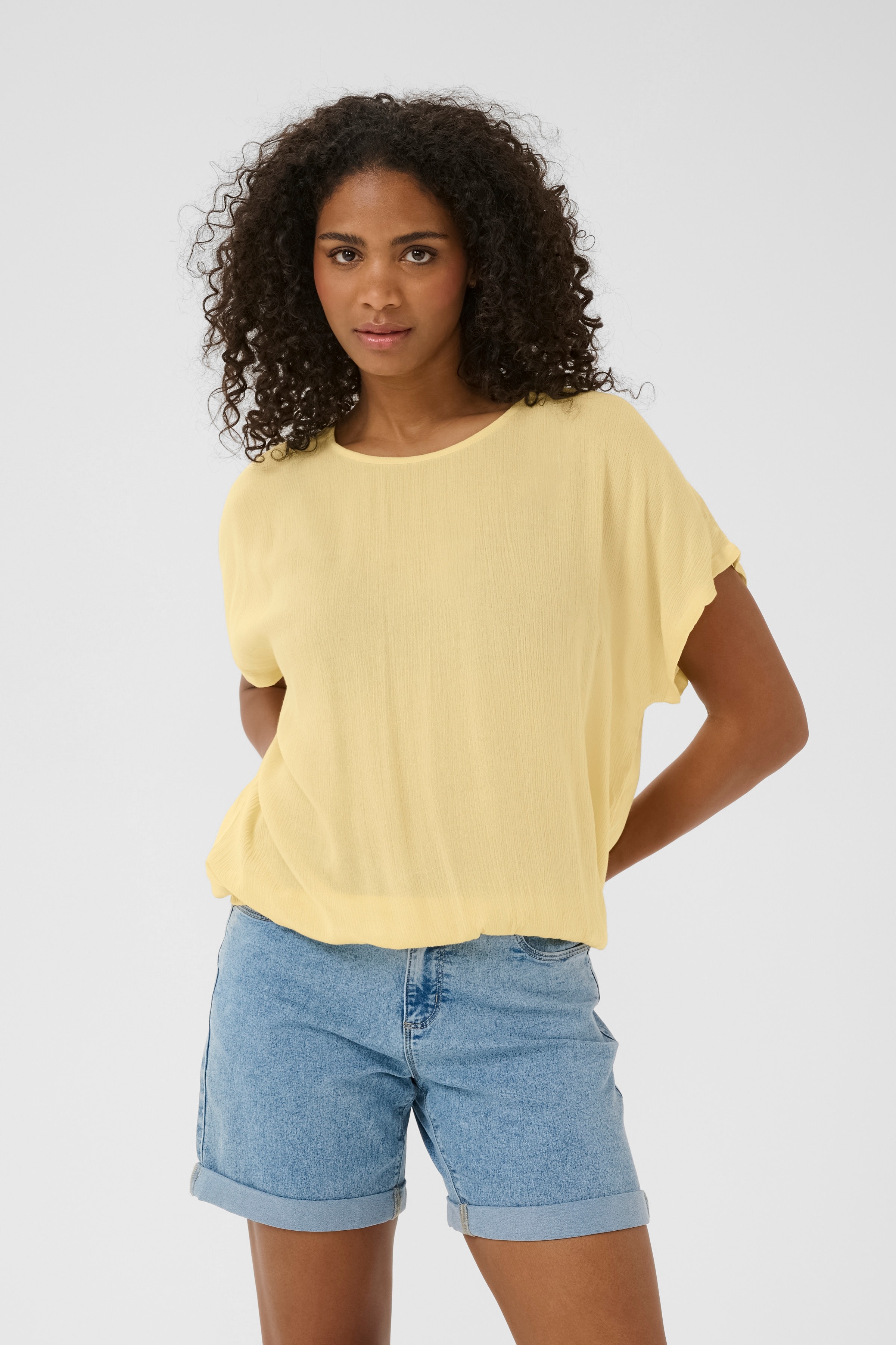 KAamber Bluse LOOKBOOK FRONT 10500781-130922