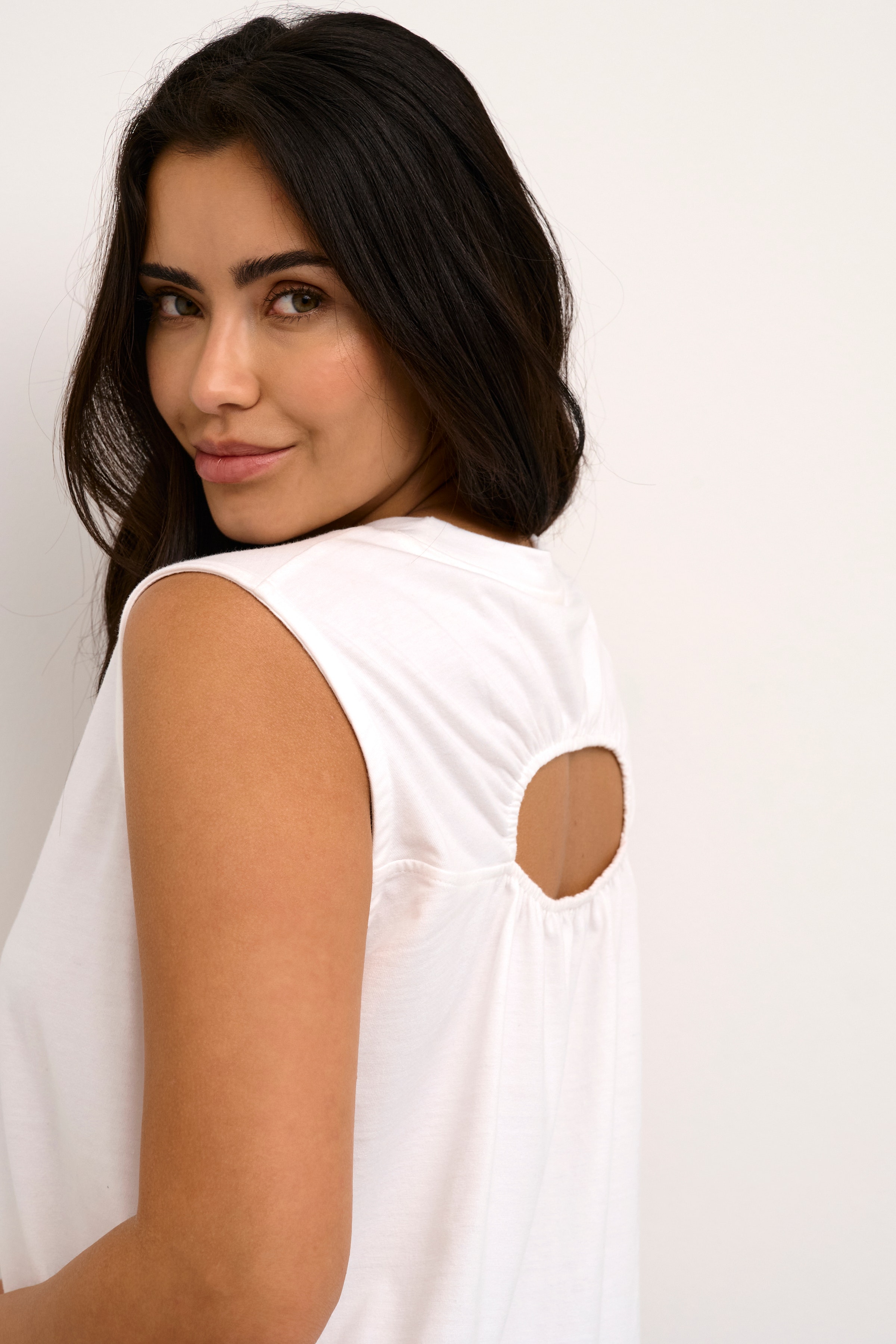 KAlucy Top LOOKBOOK DETAIL 10508543-110601