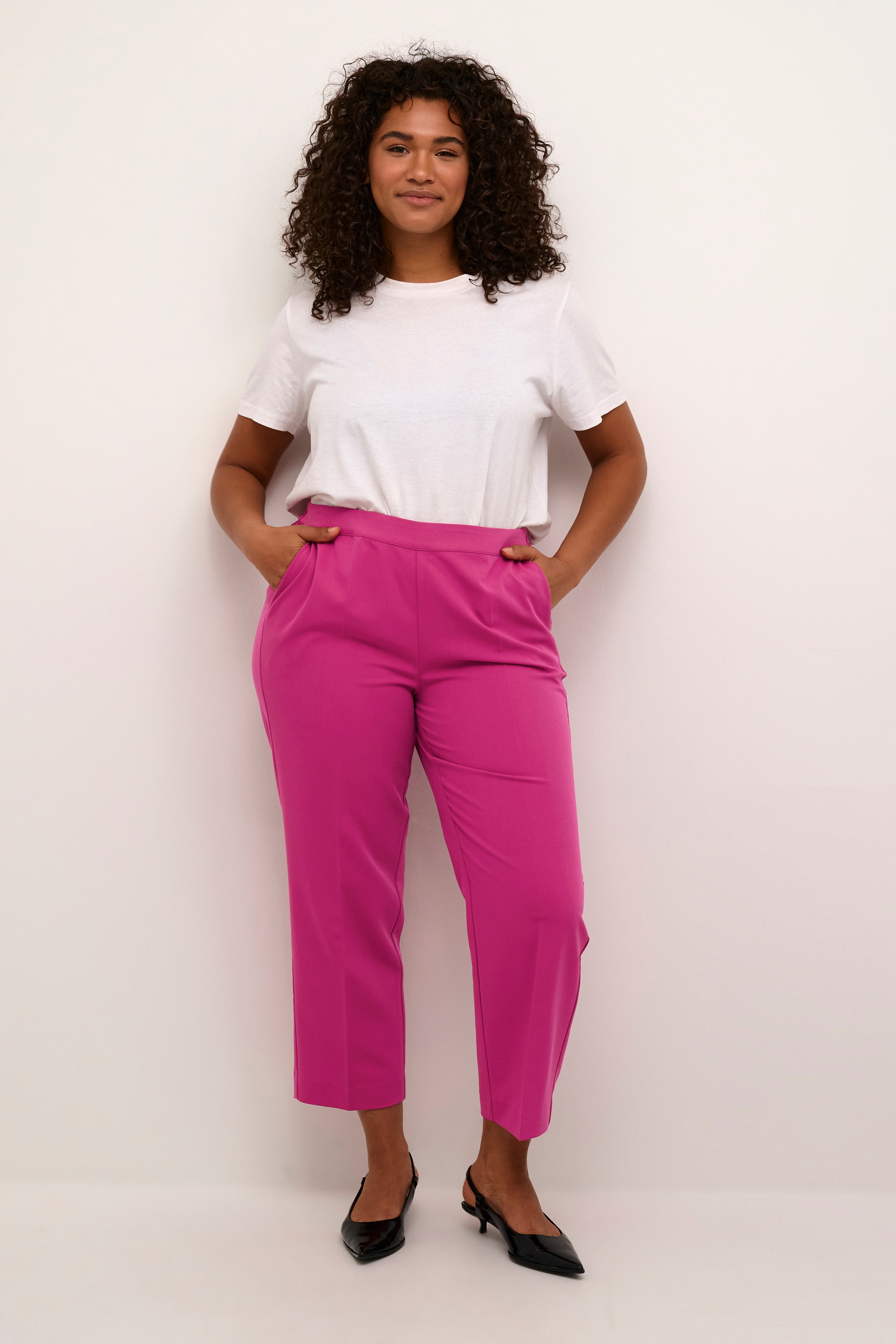 KCsakira Trousers LOOKBOOK FRONT 10580650-192434