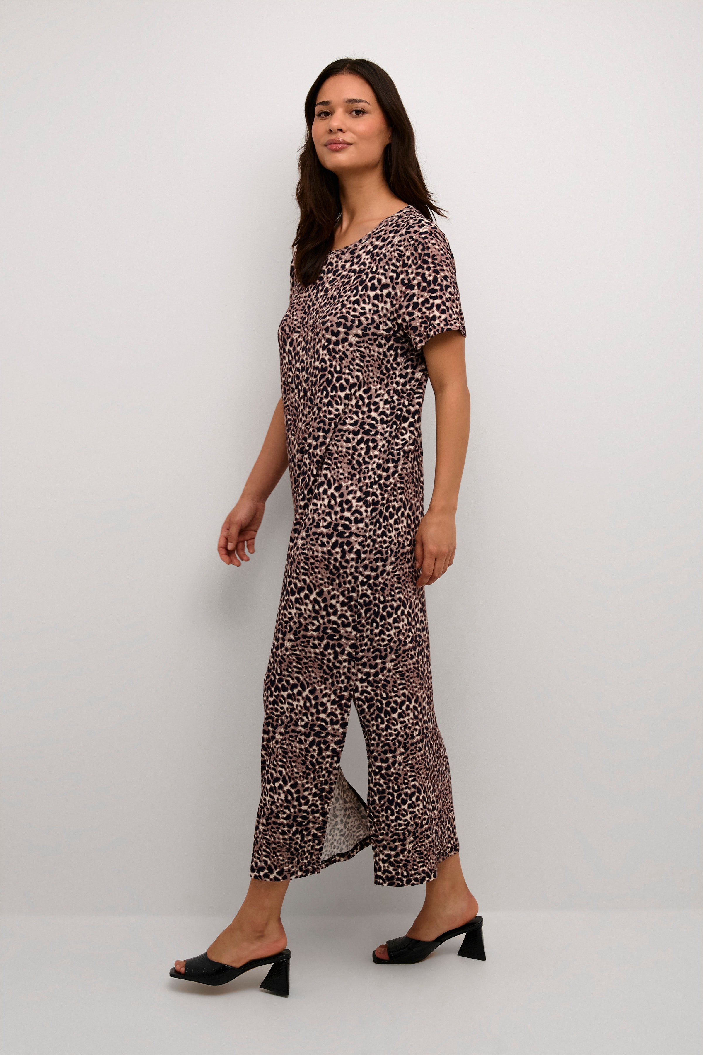 KAcharlotte Leopard Kjole LOOKBOOK FRONT 10508819-106394