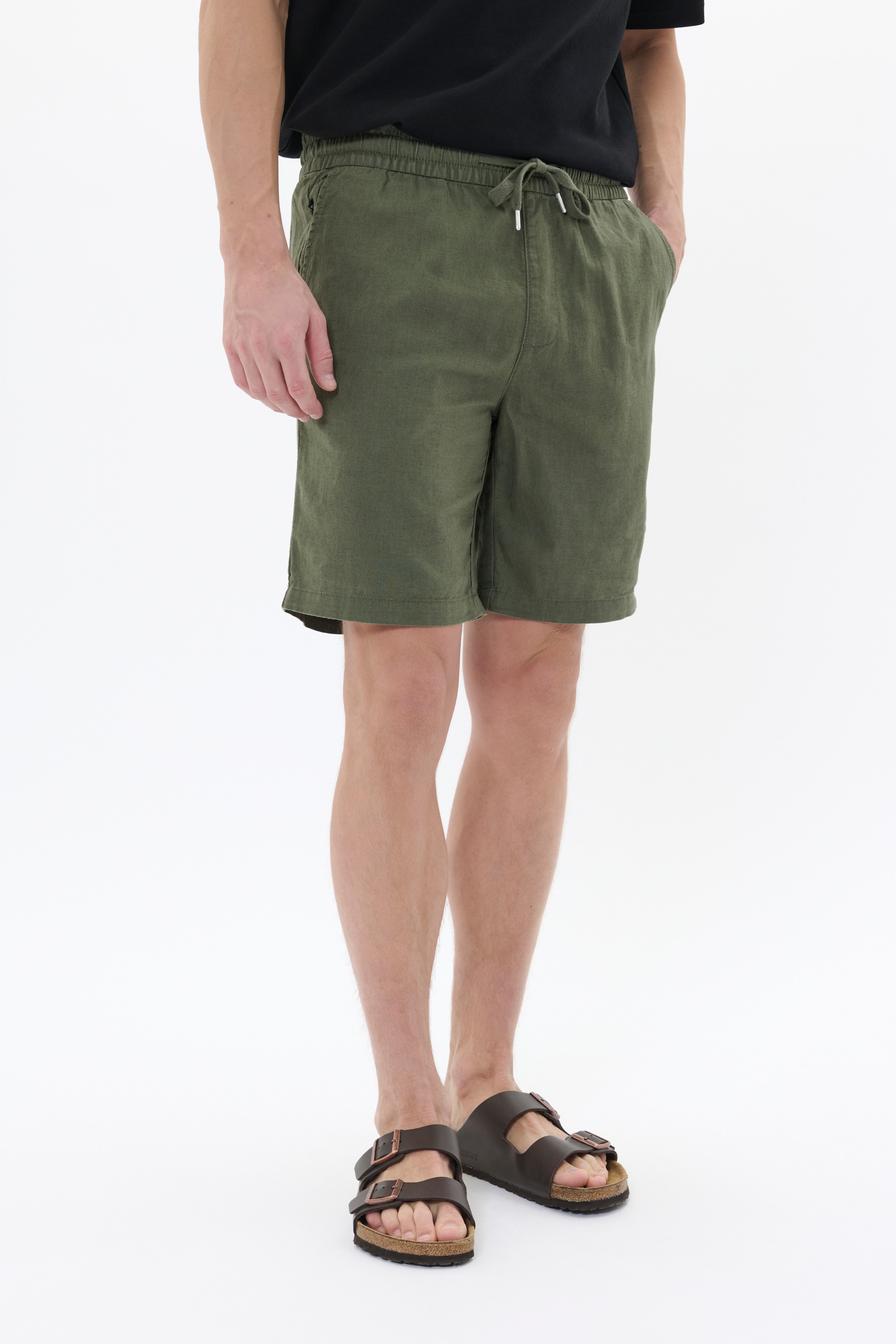 MAbarton Shorts LOOKBOOK FRONT 30206032-190309