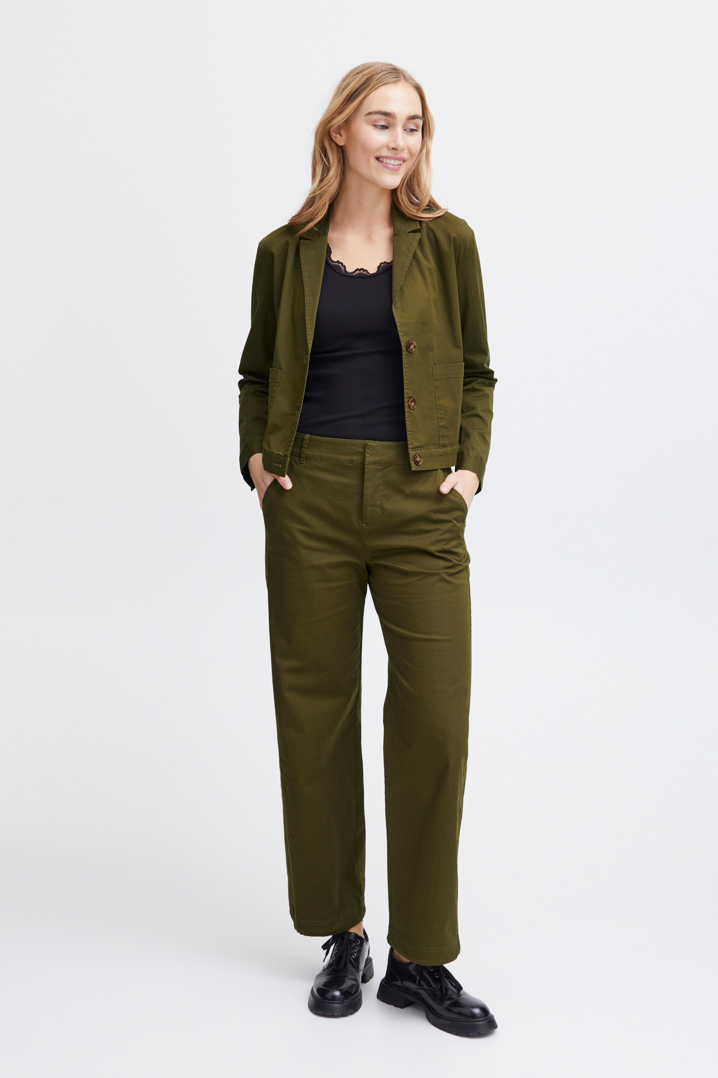 FRSULLINA Trousers LOOKBOOK FRONT 20613329-190516