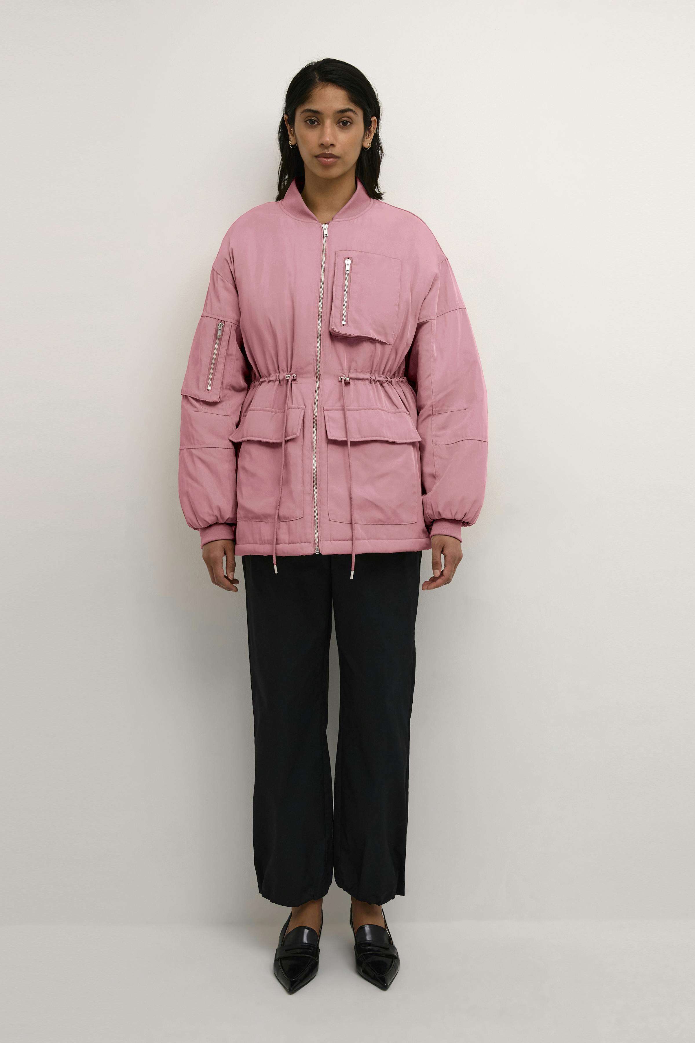 MarilynKB Outerwear LOOKBOOK FRONT 10104745-161708