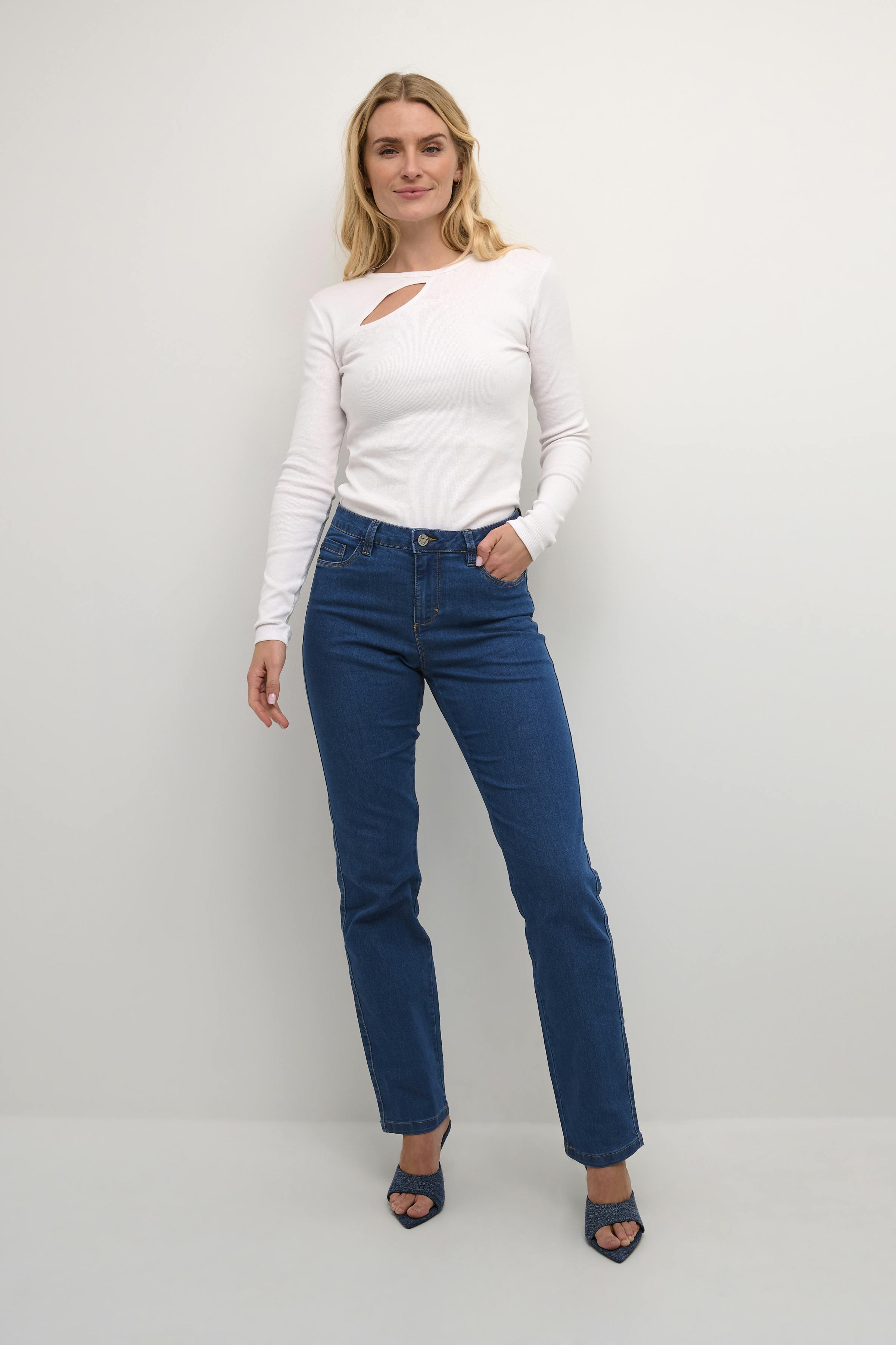 KAvicky Straight Jeans LOOKBOOK FRONT 10506530-103758