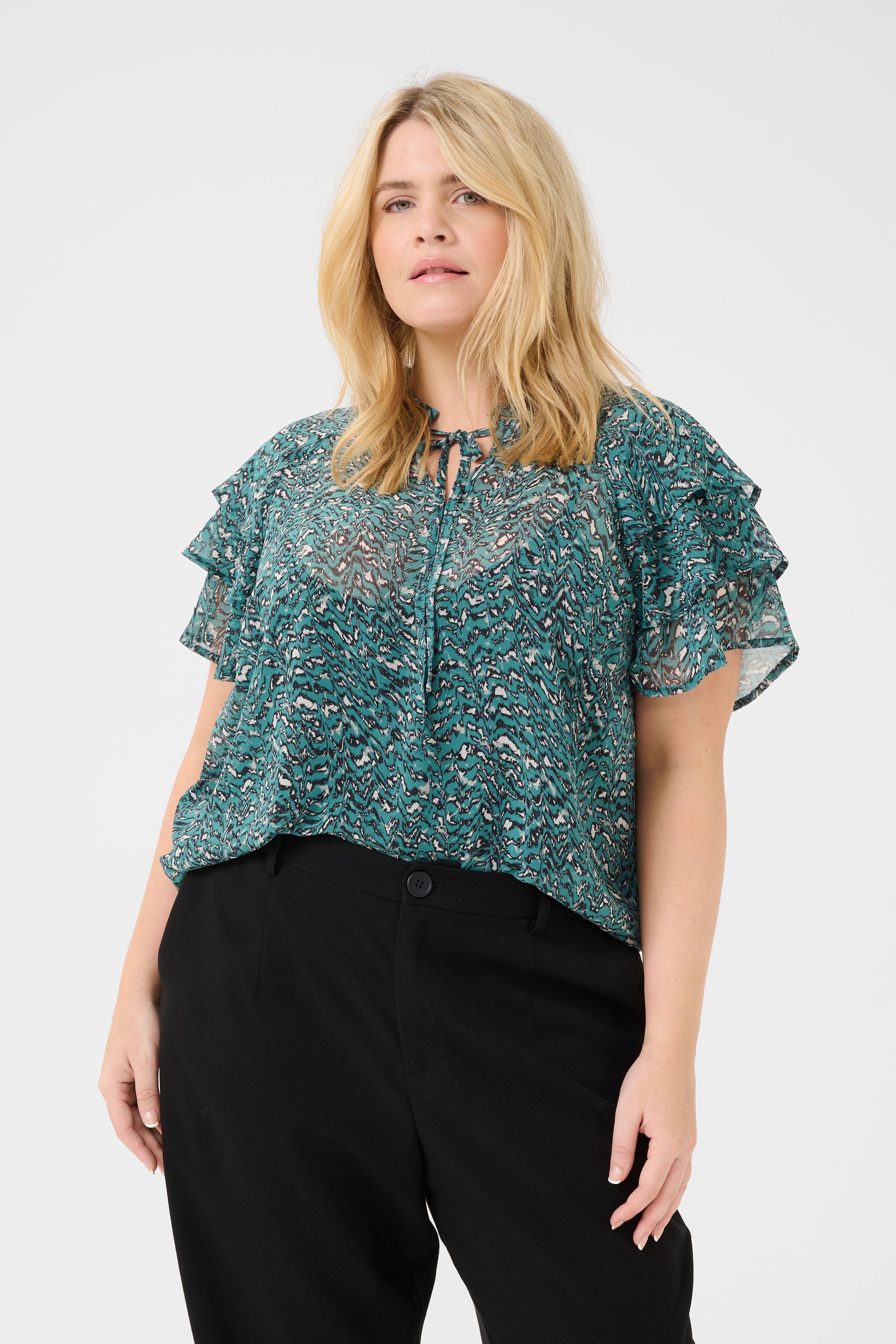 KCbelia Blus LOOKBOOK FRONT 10583258-107722