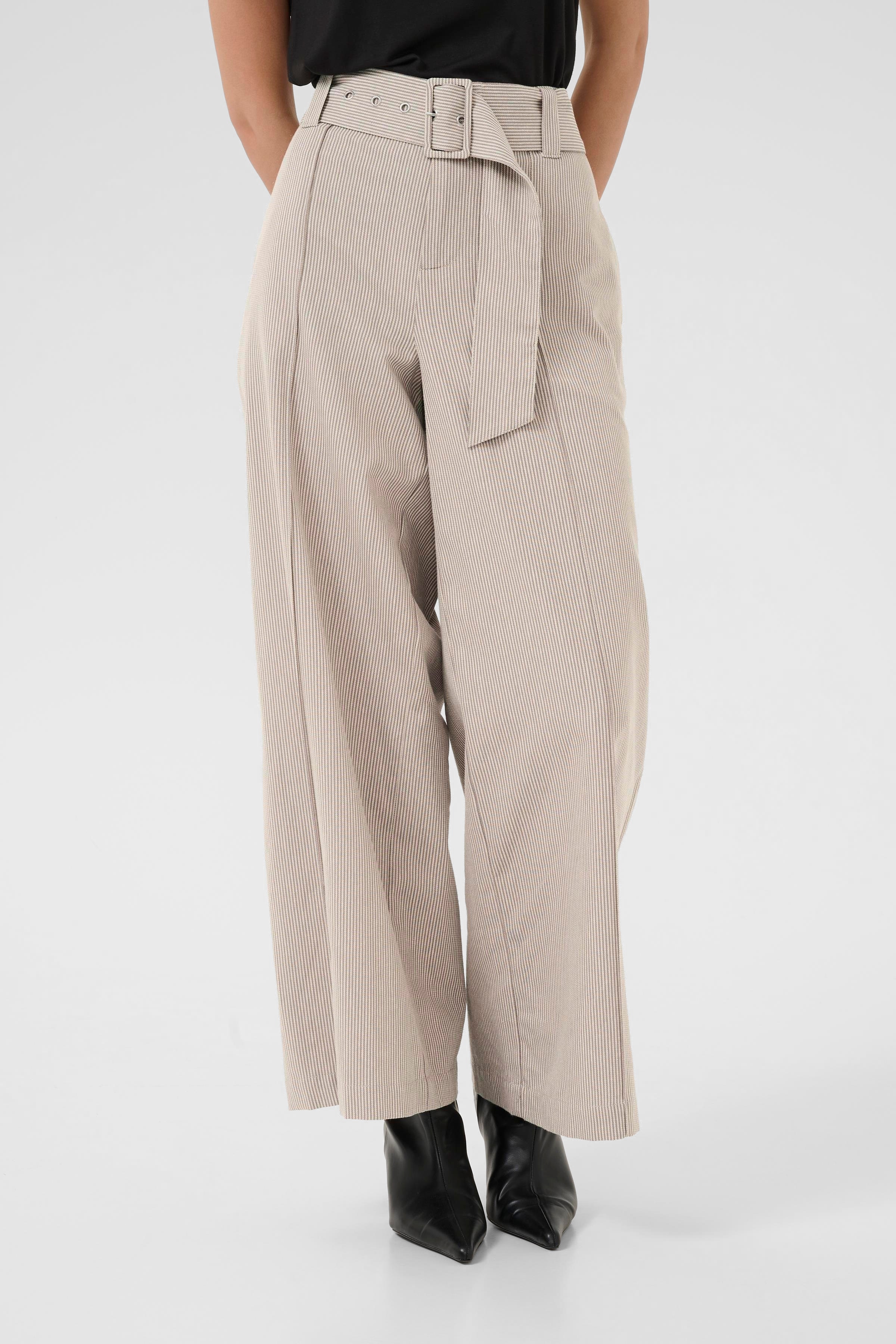 CUlenna Hose LOOKBOOK FRONT 50111824-108147