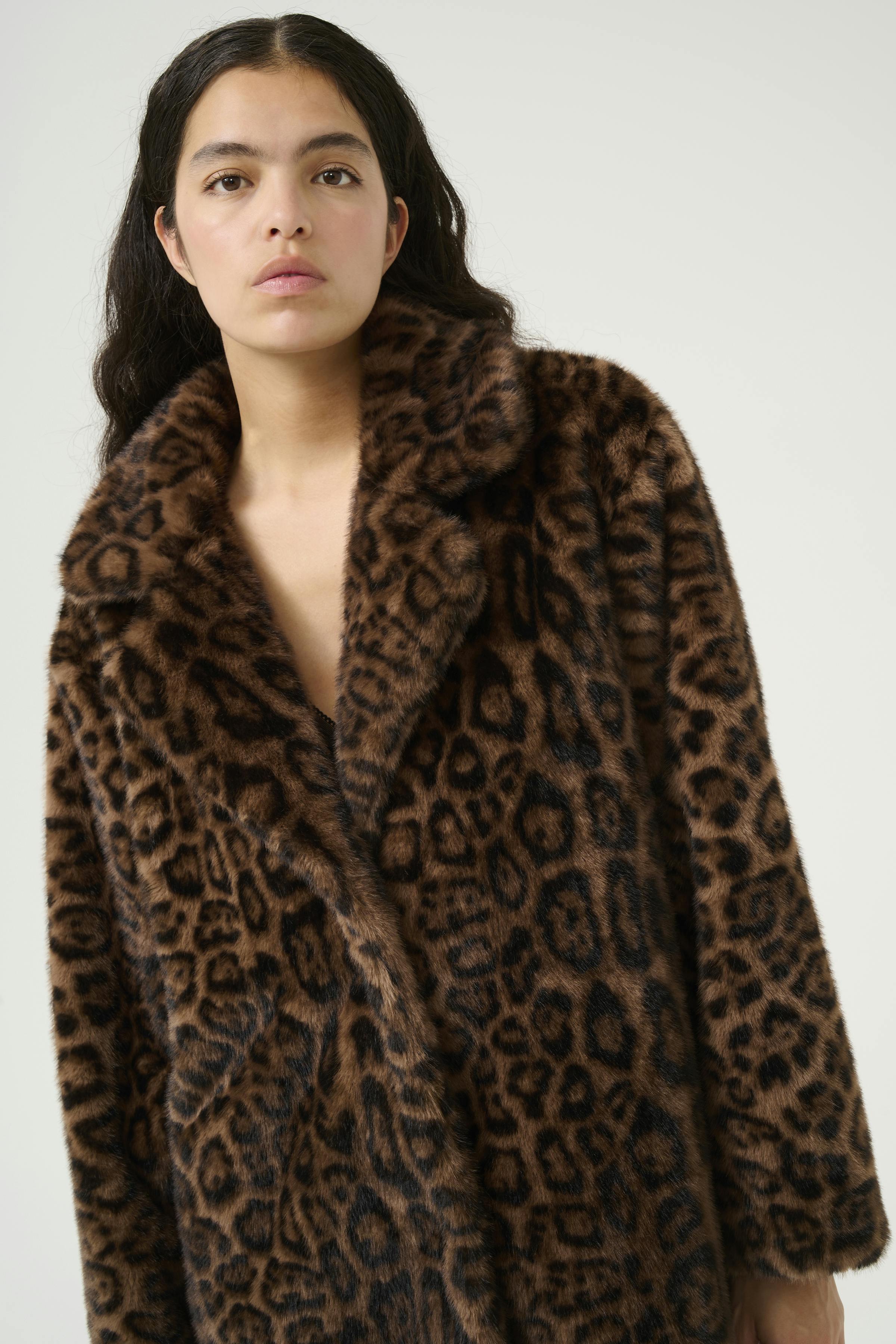 KBTira Leopard Faux Fur kappa LOOKBOOK FRONT 10105448-103153