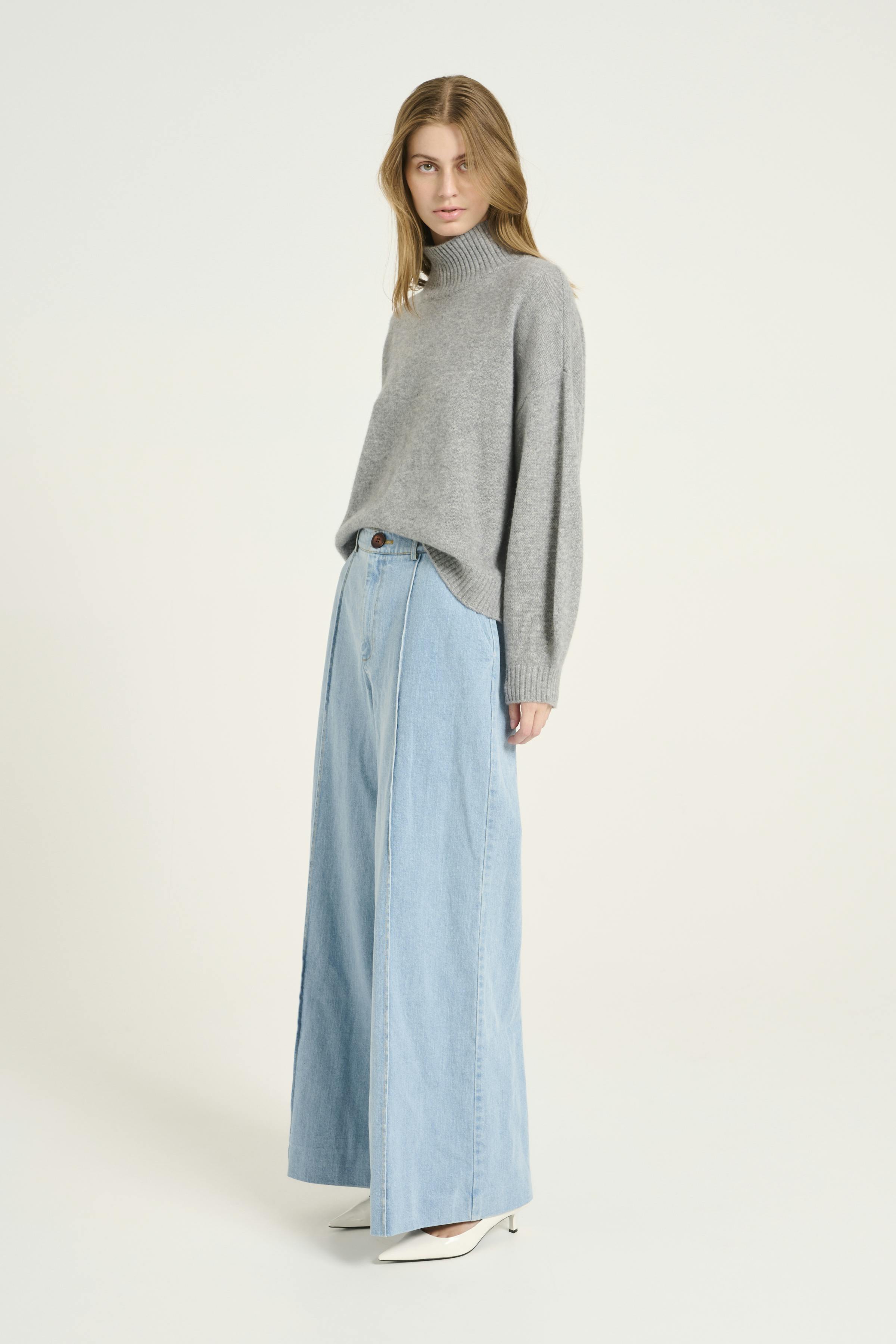 VellaGZ Trousers LOOKBOOK FRONT 10910096-104611