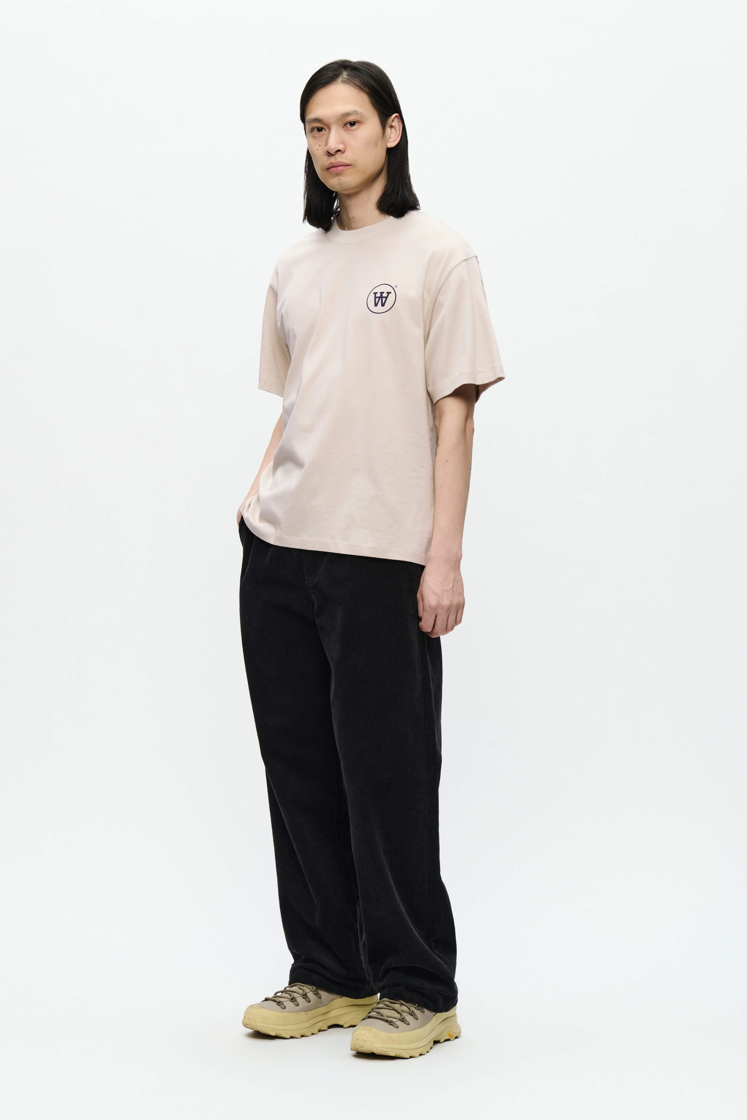WWLiam T-shirt LOOKBOOK FRONT 30251548-144500