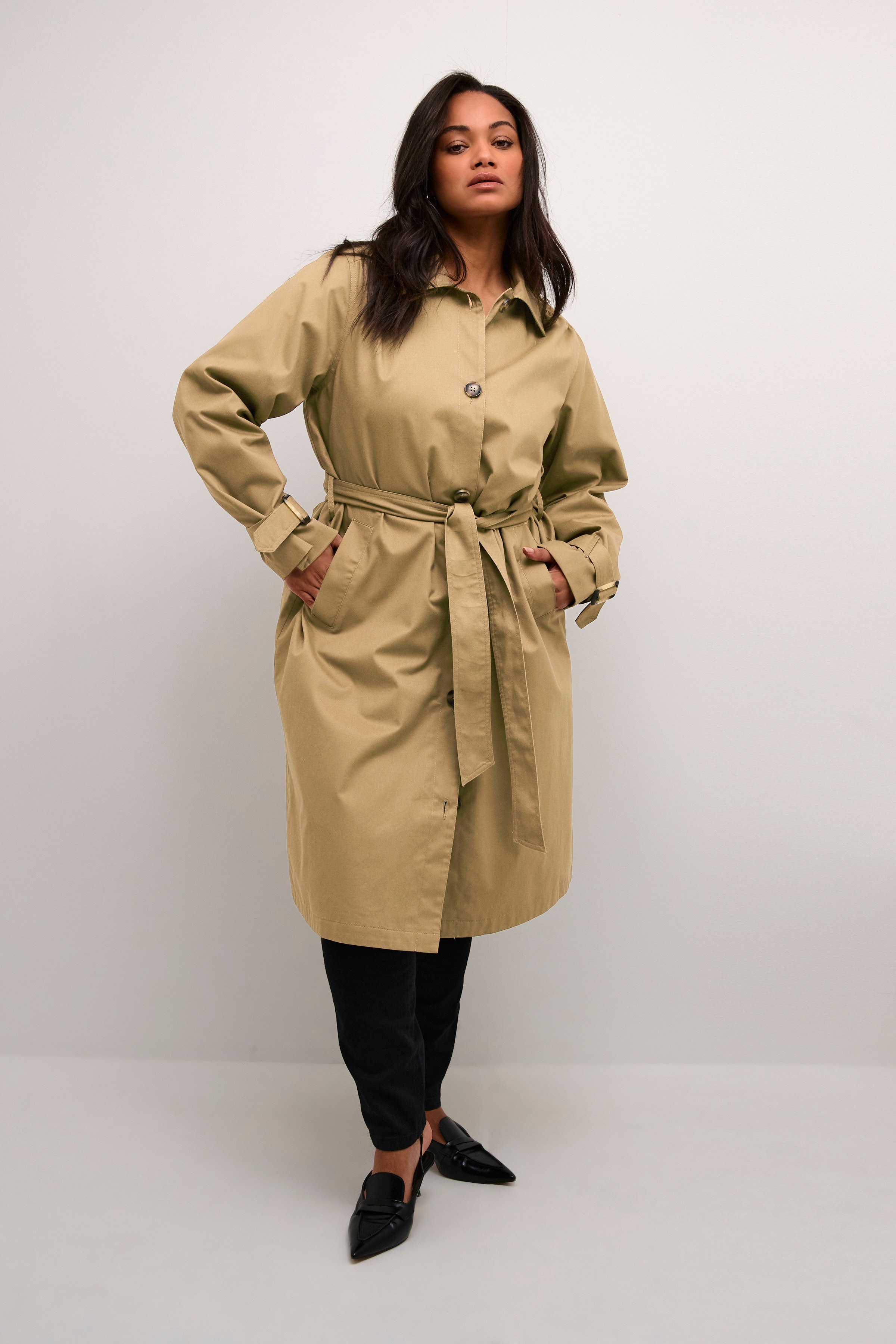 KChella Coat LOOKBOOK FRONT 10582370-171115