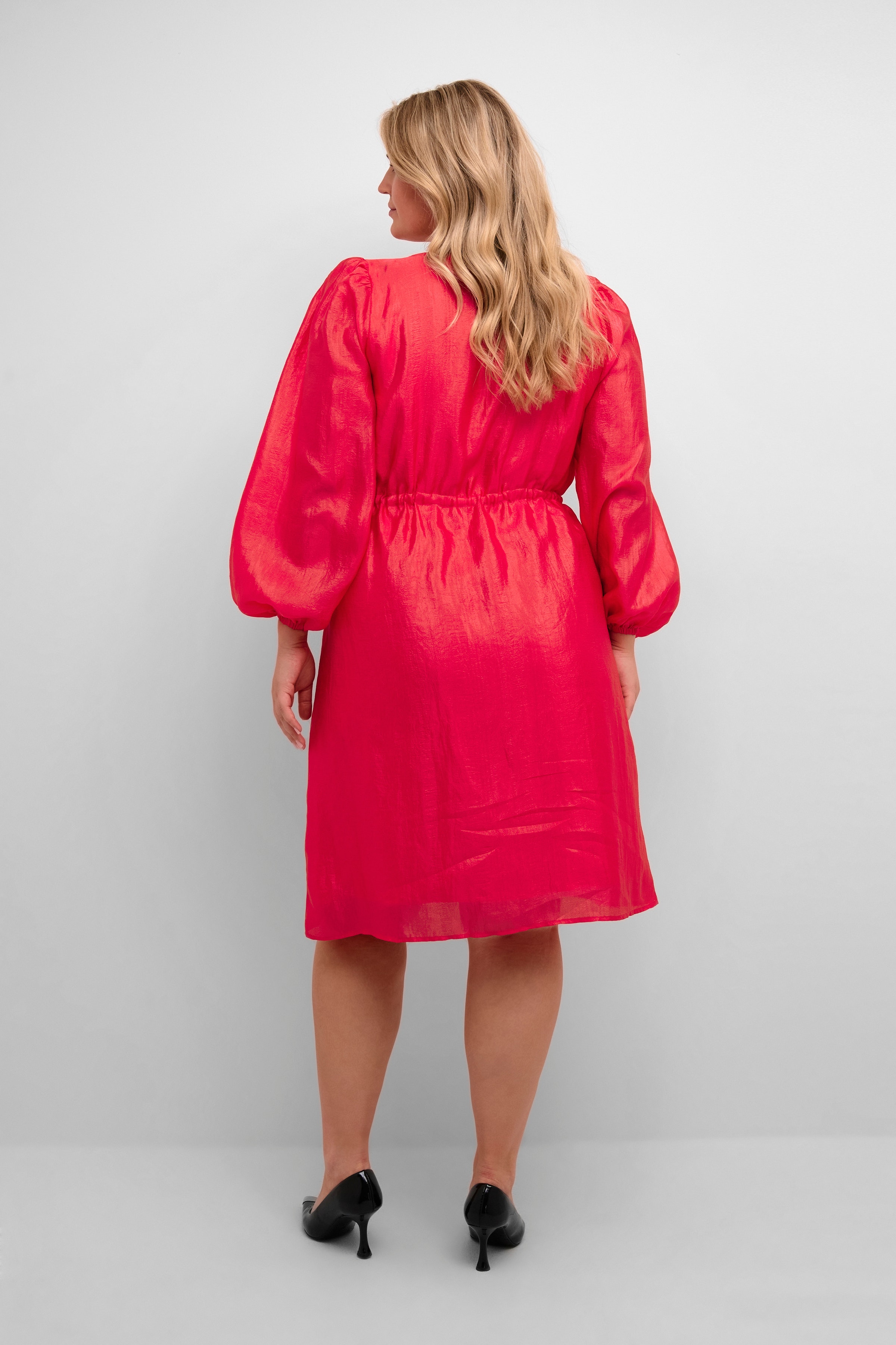 KCsabine Kjole LOOKBOOK BACK 10581963-181856