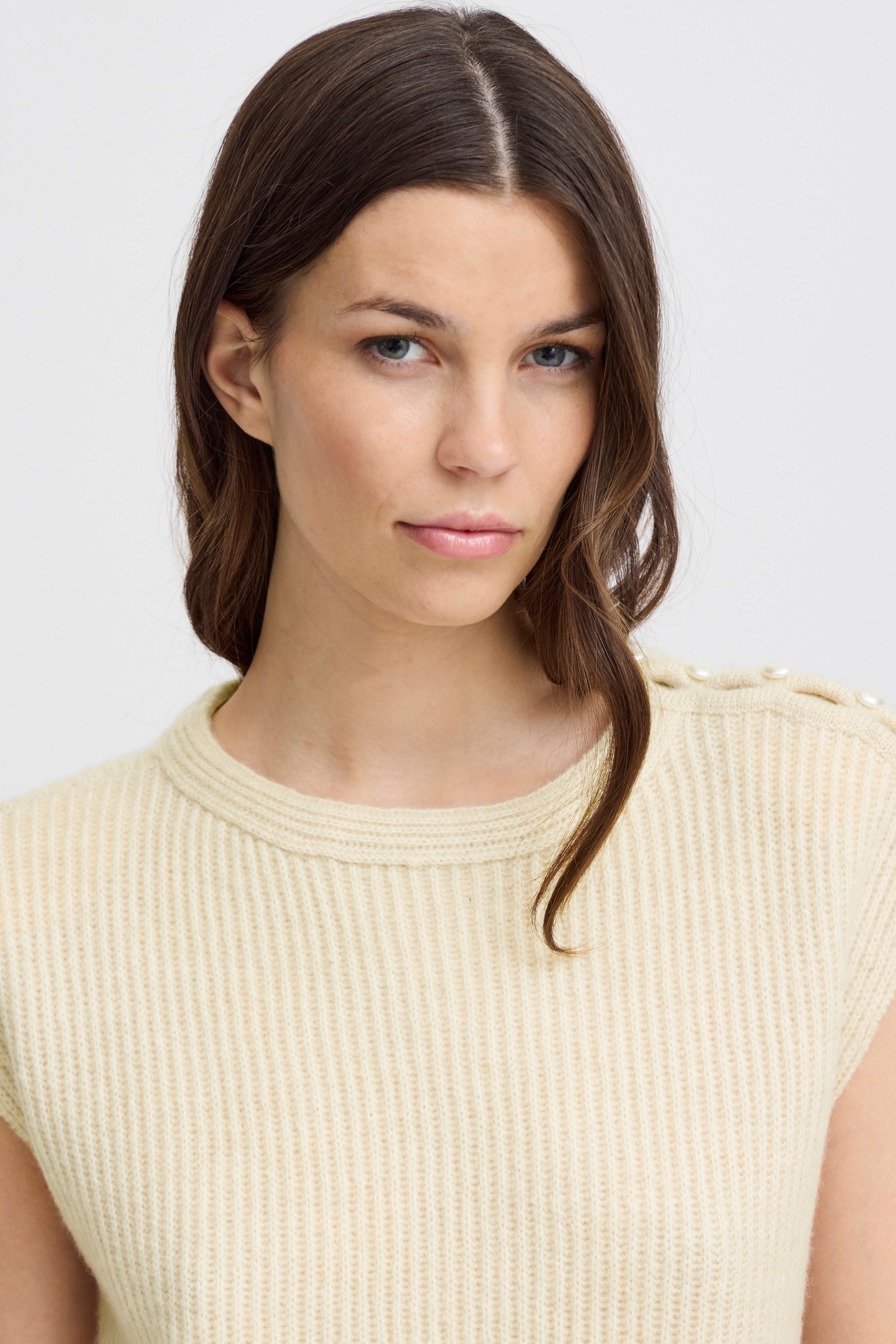 IHPOVOKE Strikket vest LOOKBOOK DETAIL 20121931-130905