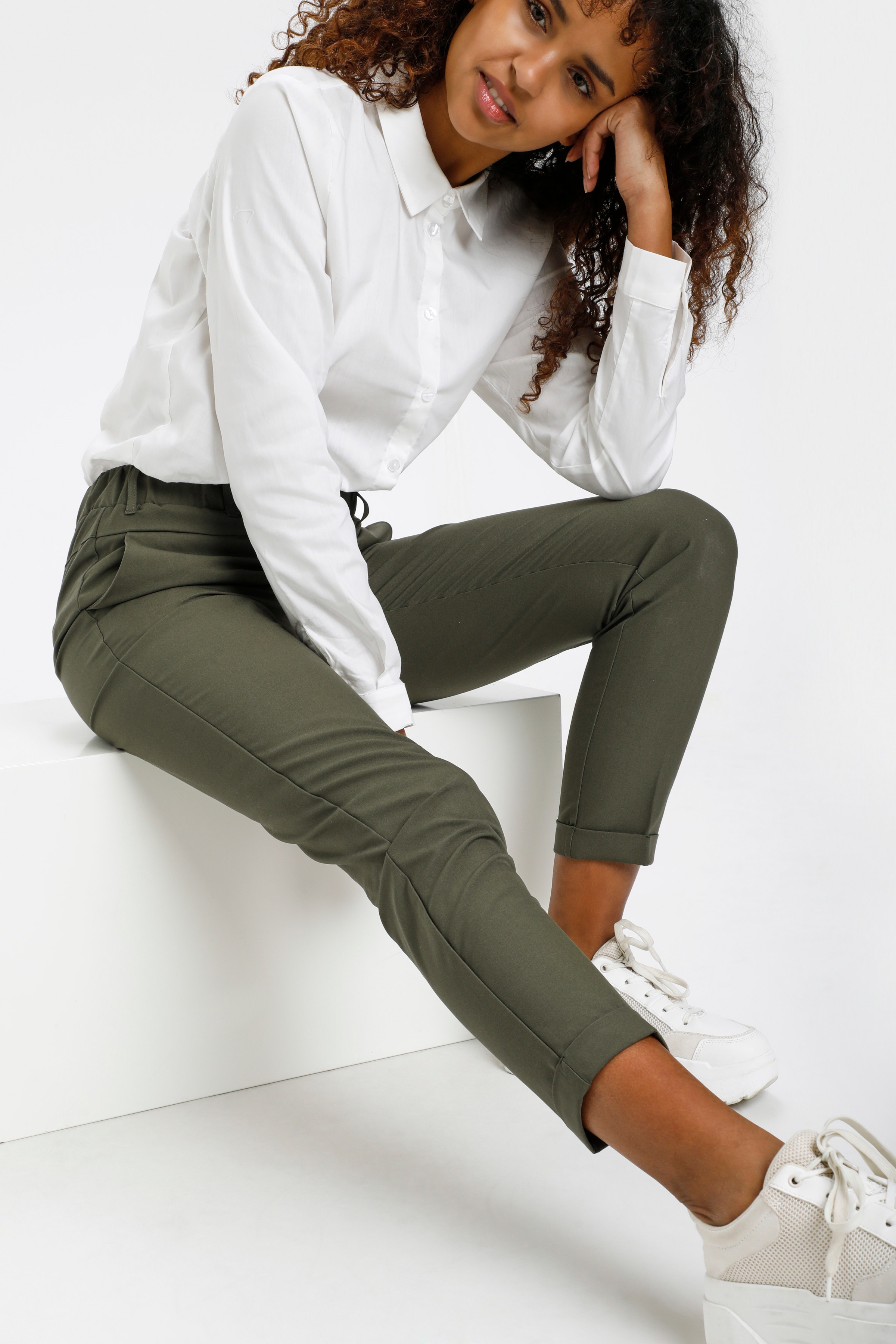 Nanci Bukser LOOKBOOK DETAIL 10550609-50947