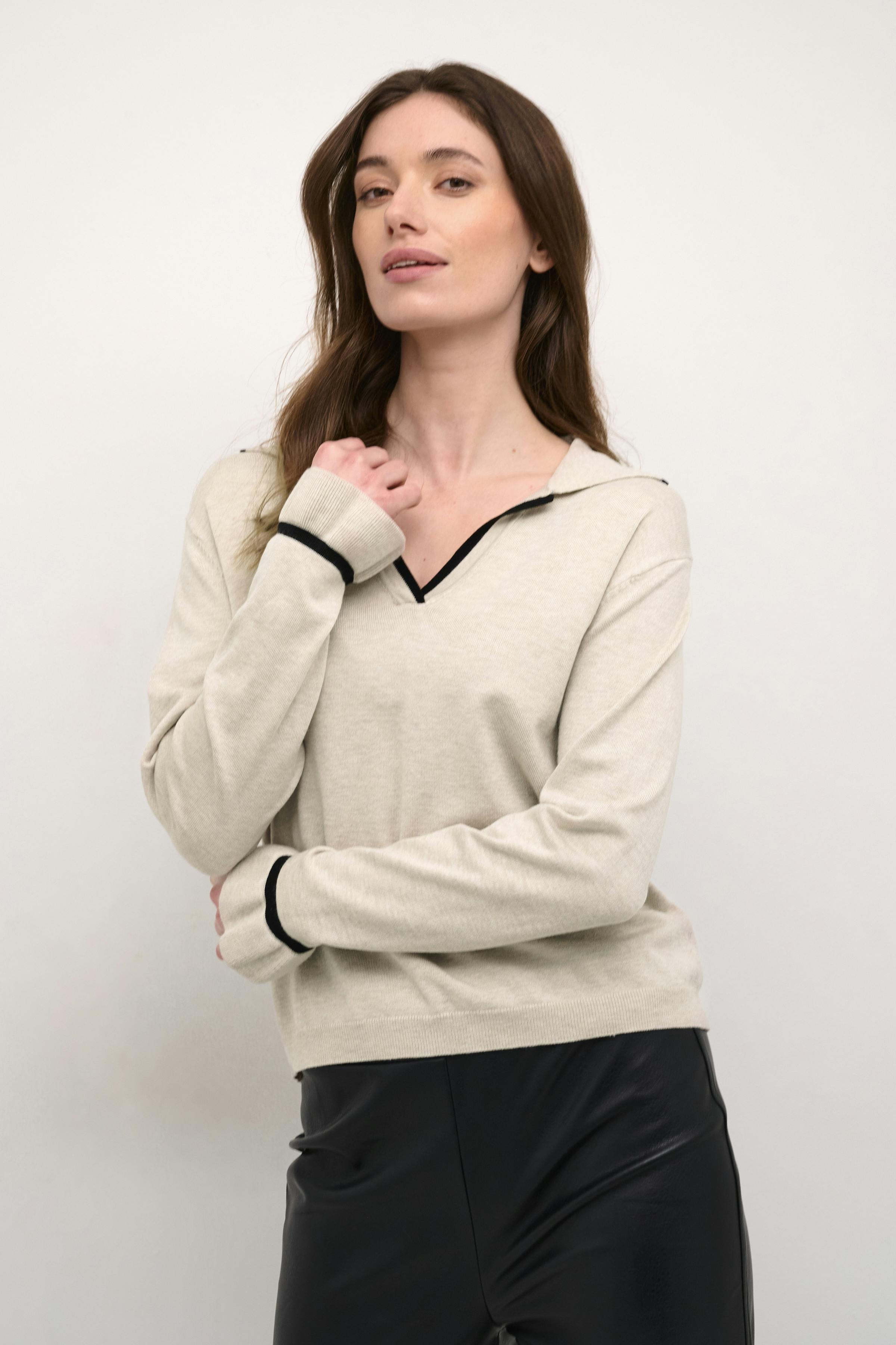 CRVillea Pullover LOOKBOOK FRONT 10612825-100232