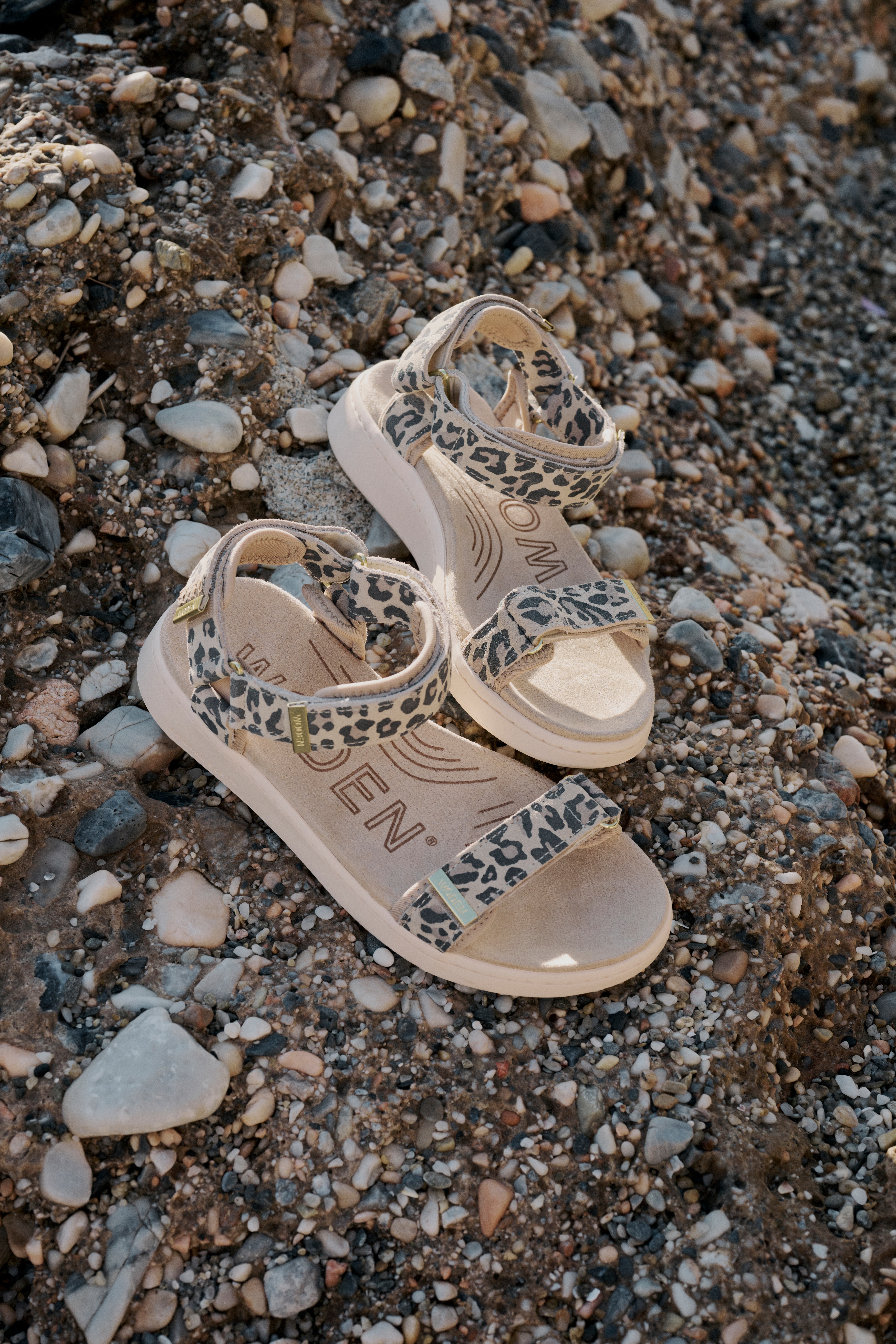 Line Sandalen LOCATION NONE 40551601-400309