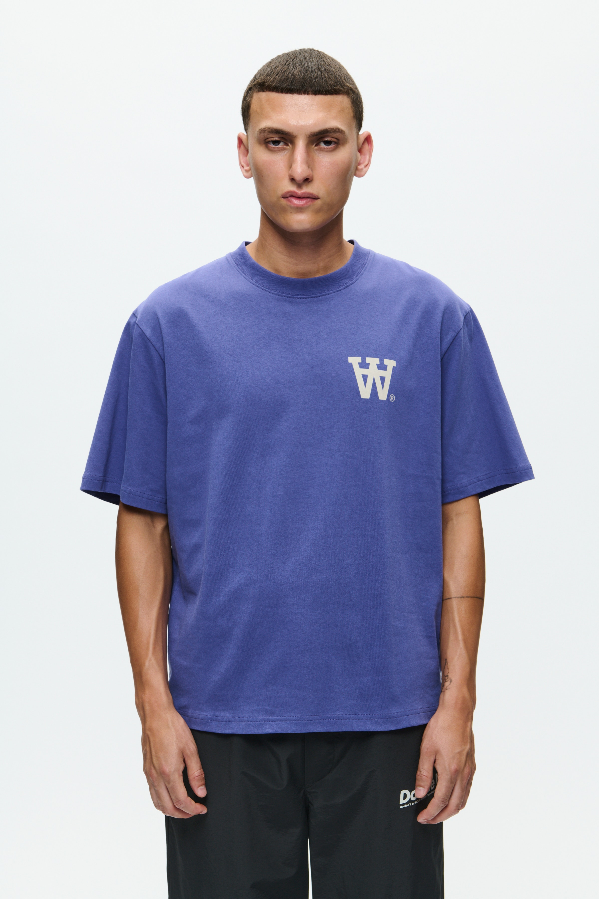 WWLiam T-shirt LOOKBOOK FRONT 30251546-193936