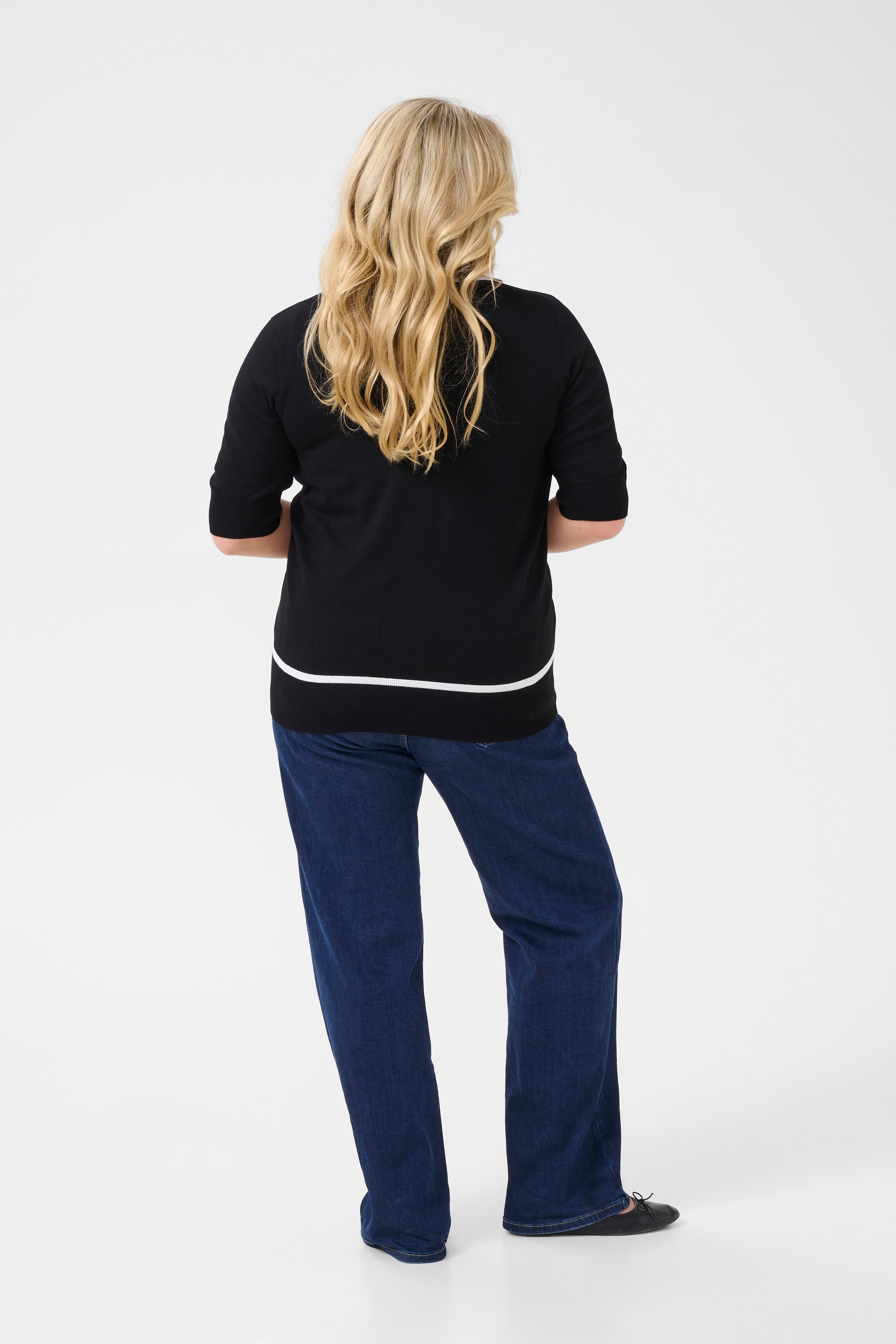 KCmallie Vest LOOKBOOK BACK 10583454-100121