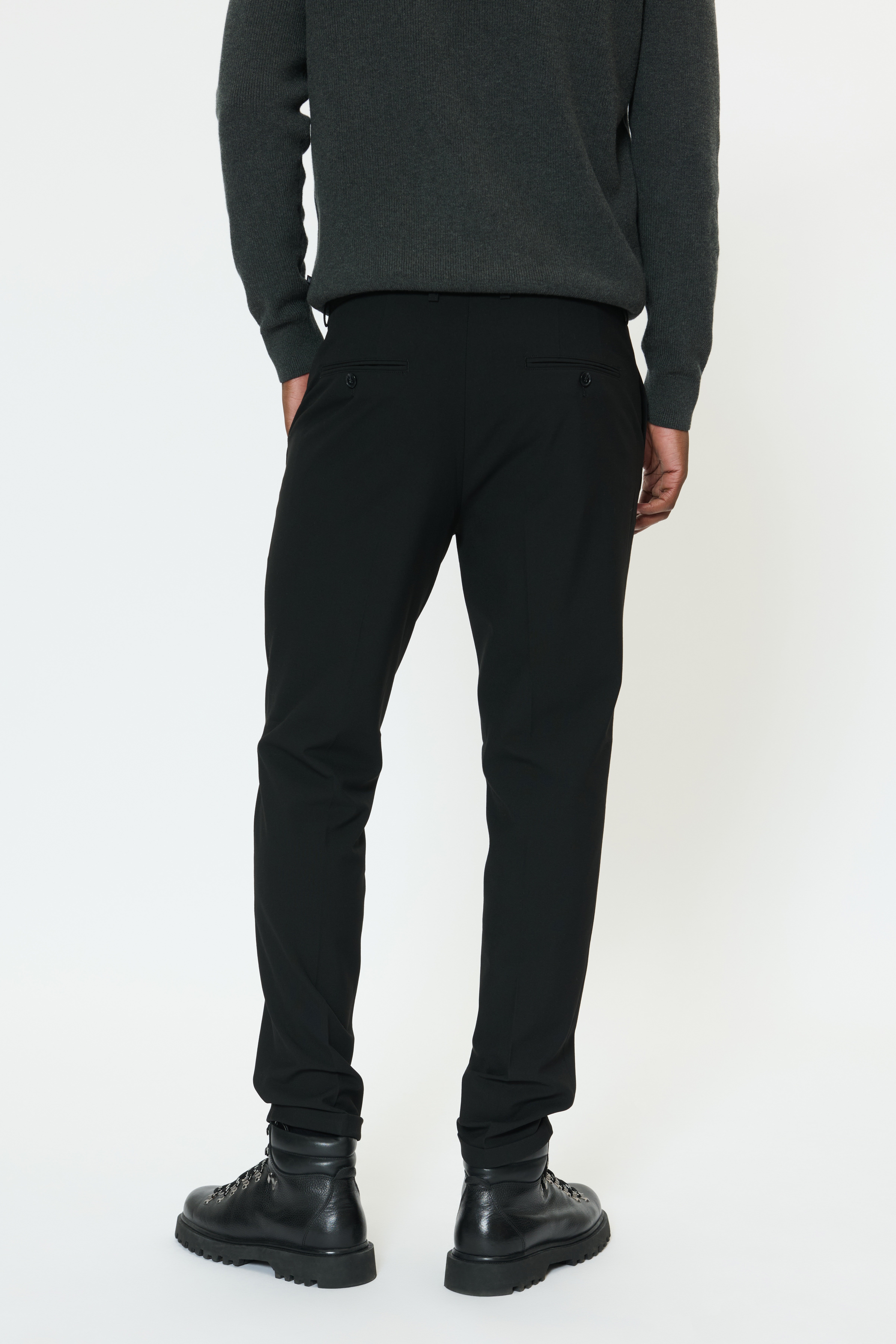 MAliam Broek LOOKBOOK BACK 30205157-300275