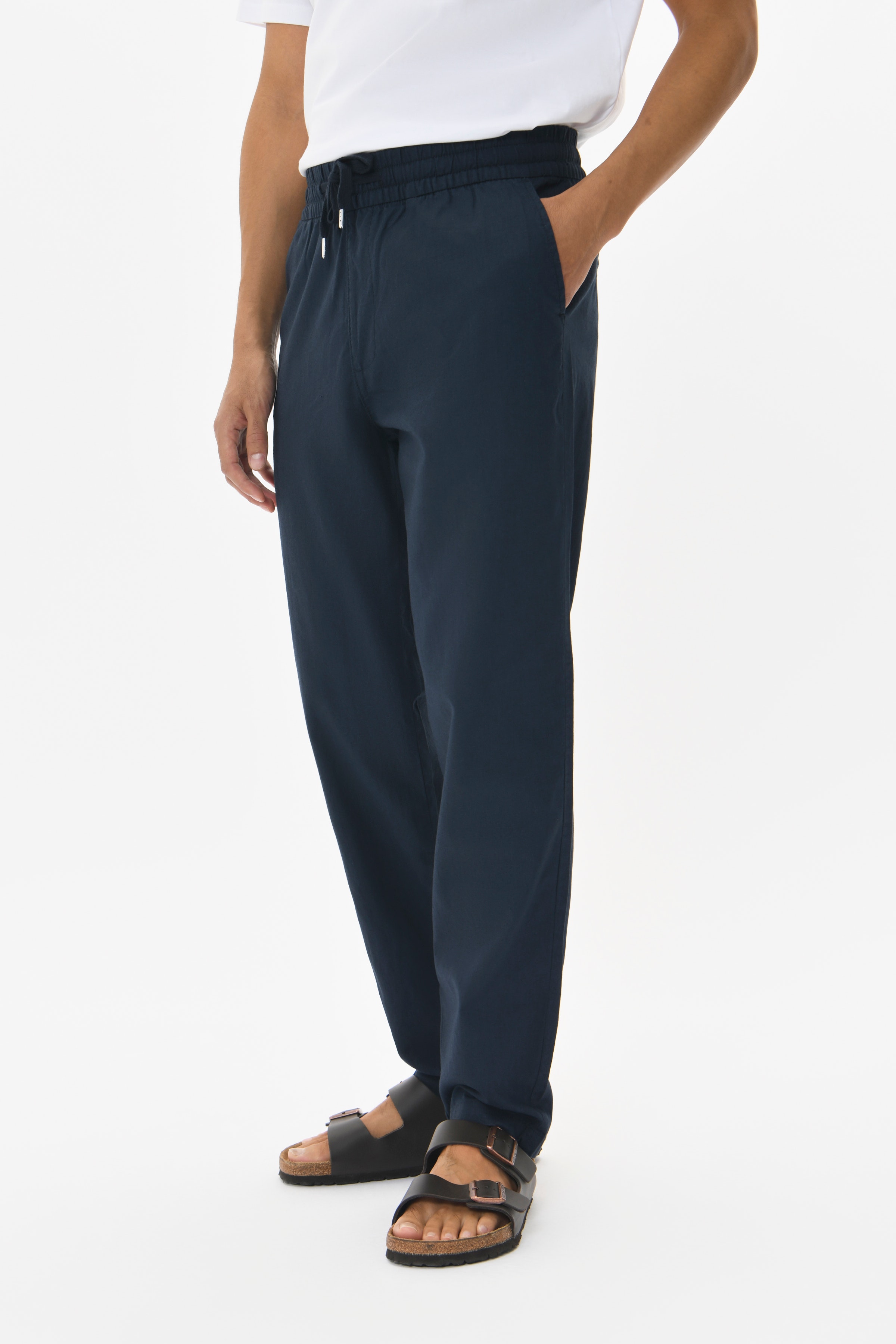 MAbarton Trousers LOOKBOOK FRONT 30206031-194011