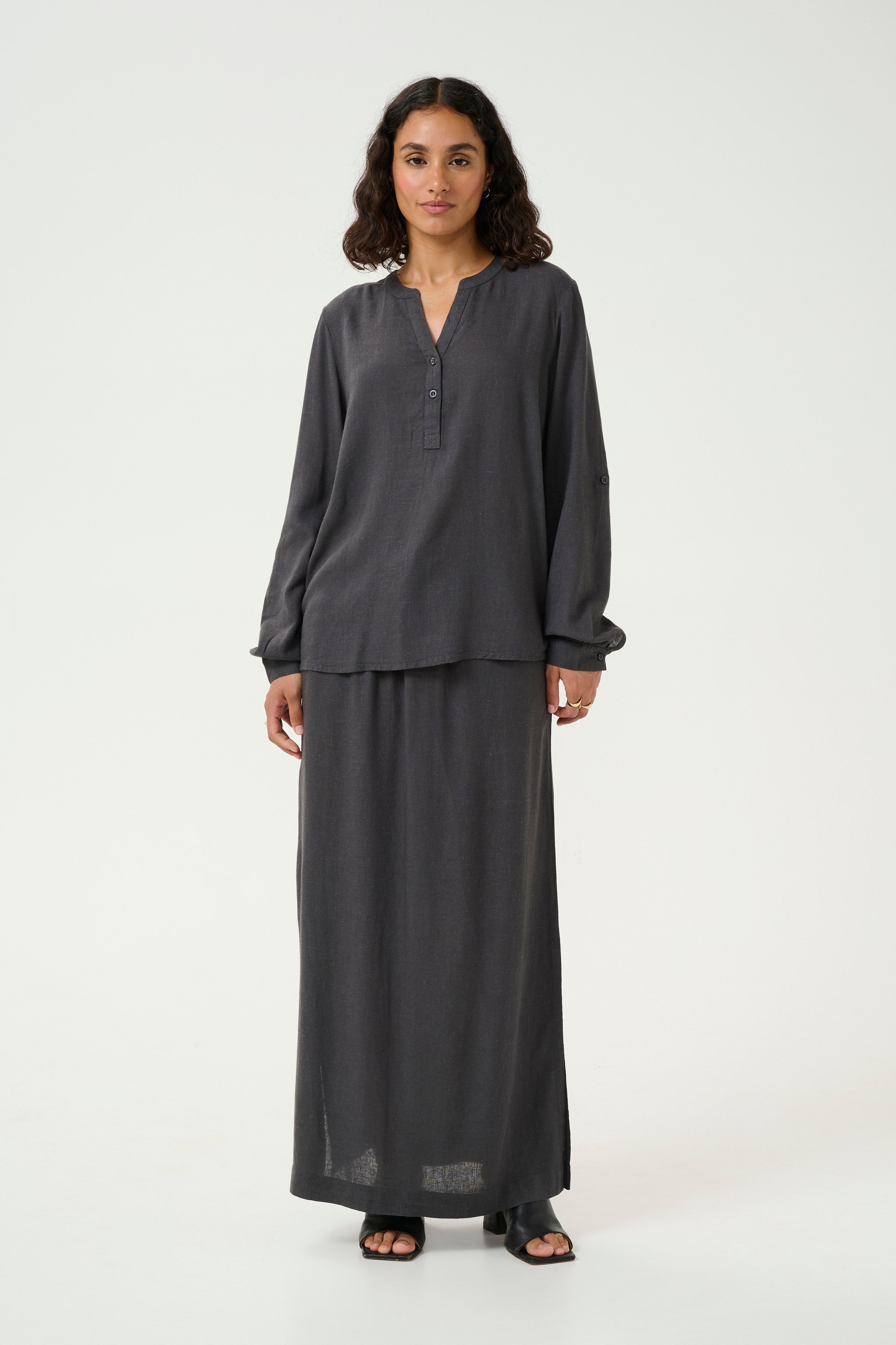 KAmilia Lin bluse LOOKBOOK FRONT 10508313-190205