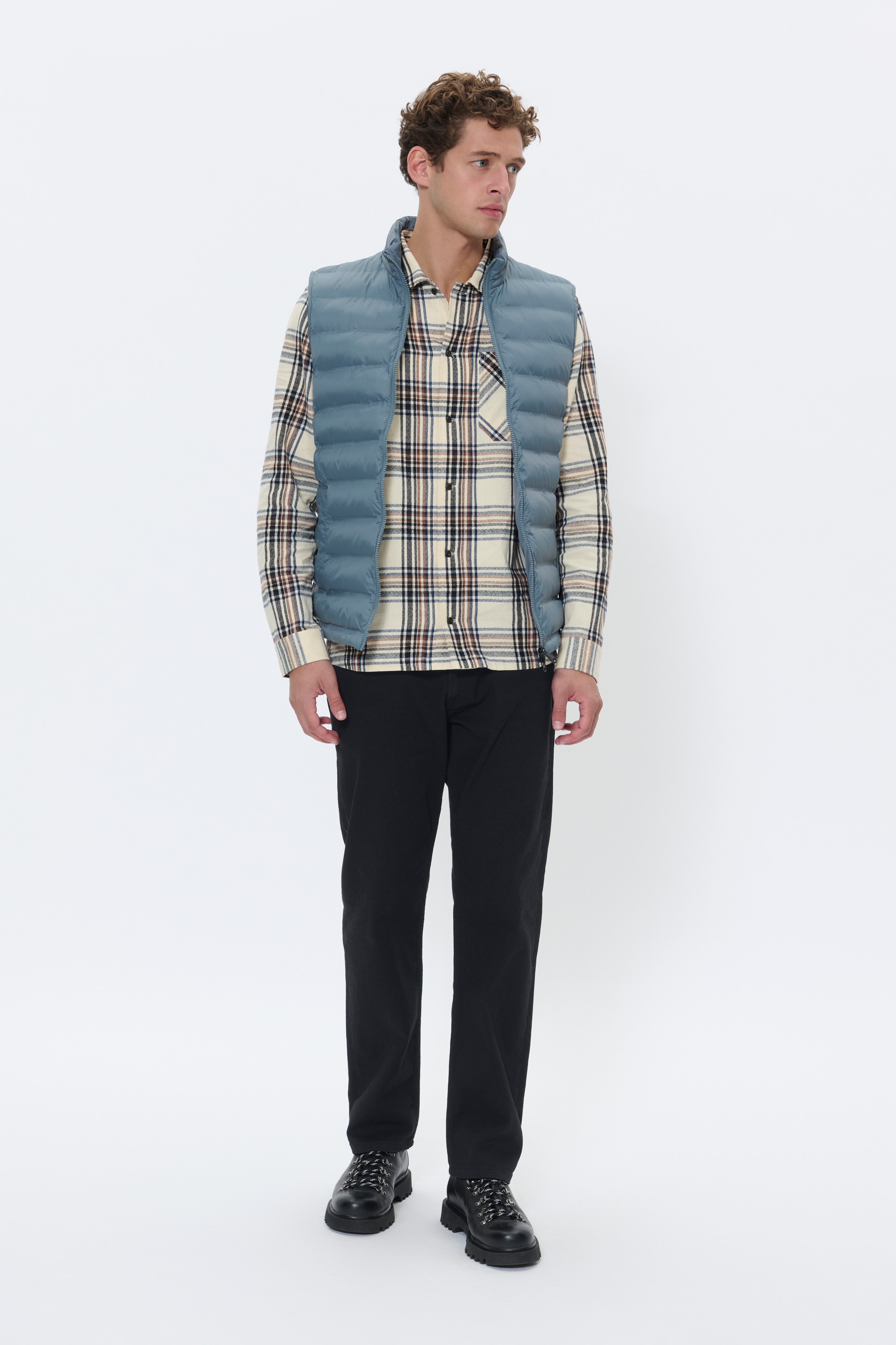 MAsalvatore quilted vest LOOKBOOK FRONT 30208154-184214