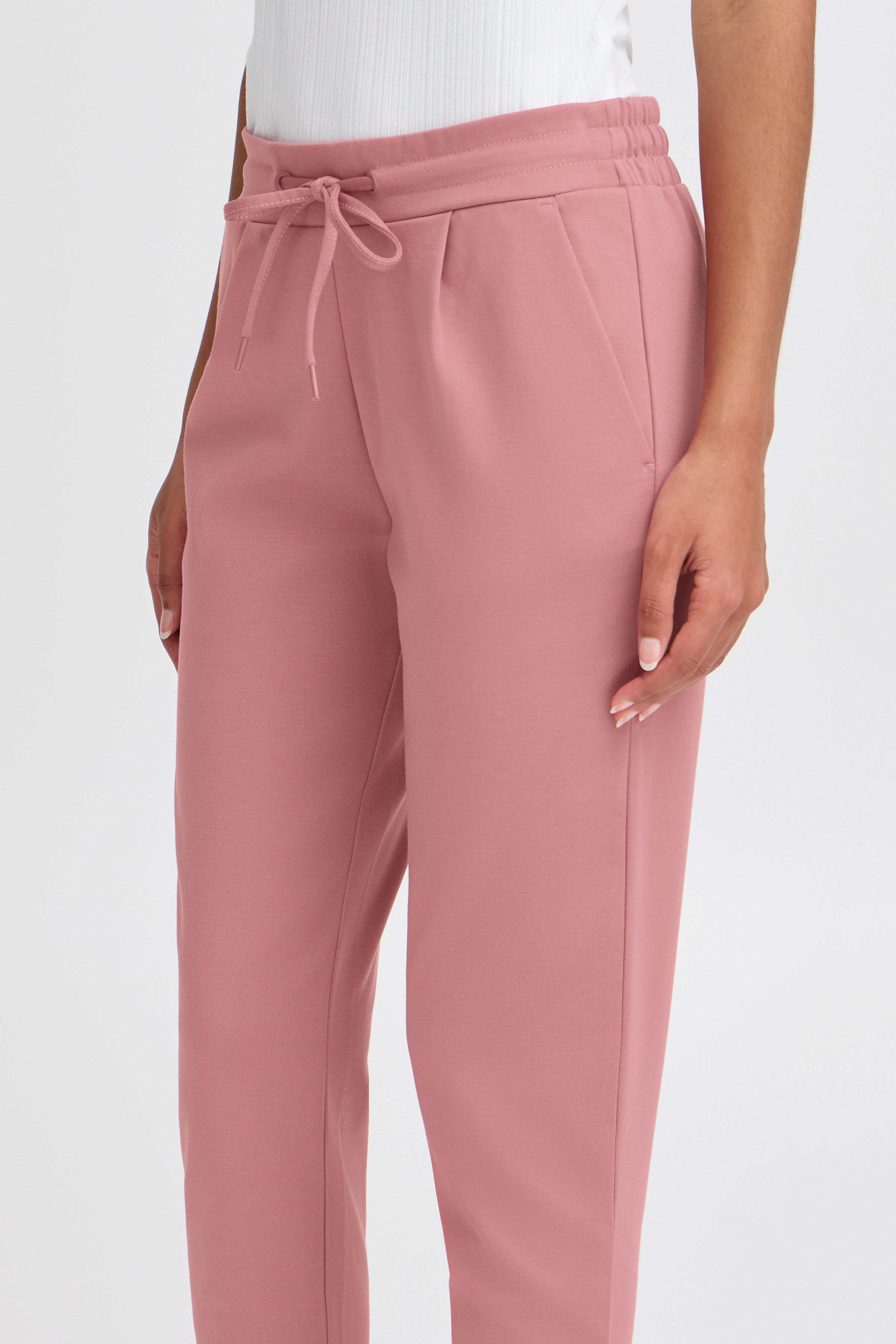 IHKATE Trousers LOOKBOOK DETAIL 20105036-171608