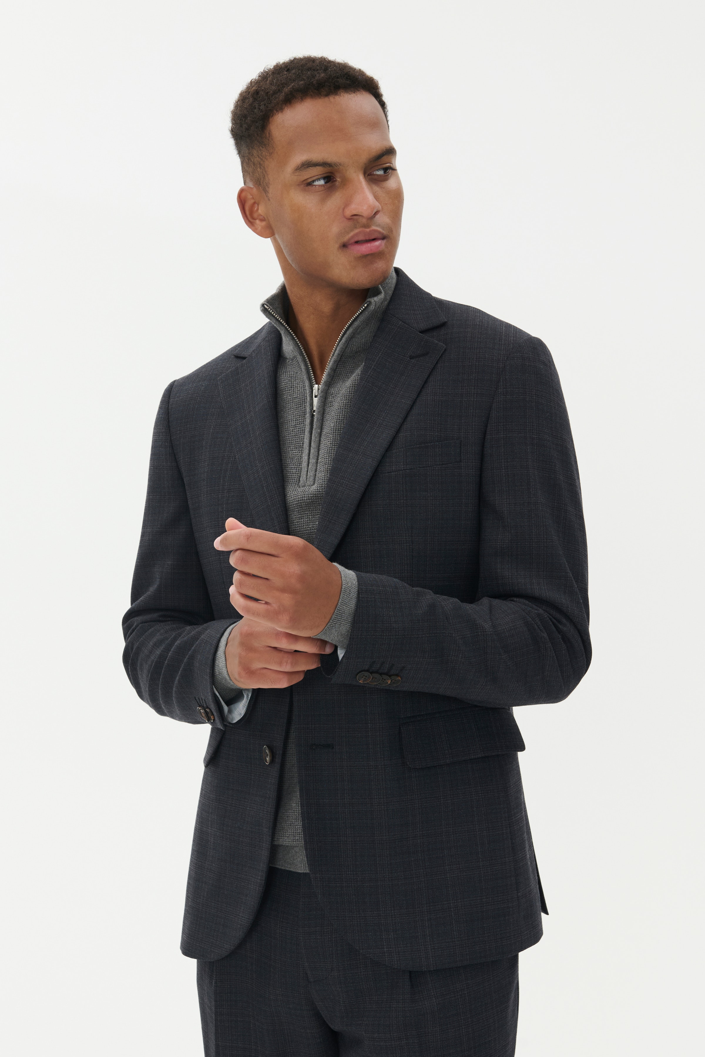 MAgeorge Blazer LOOKBOOK FRONT 30208682-191103