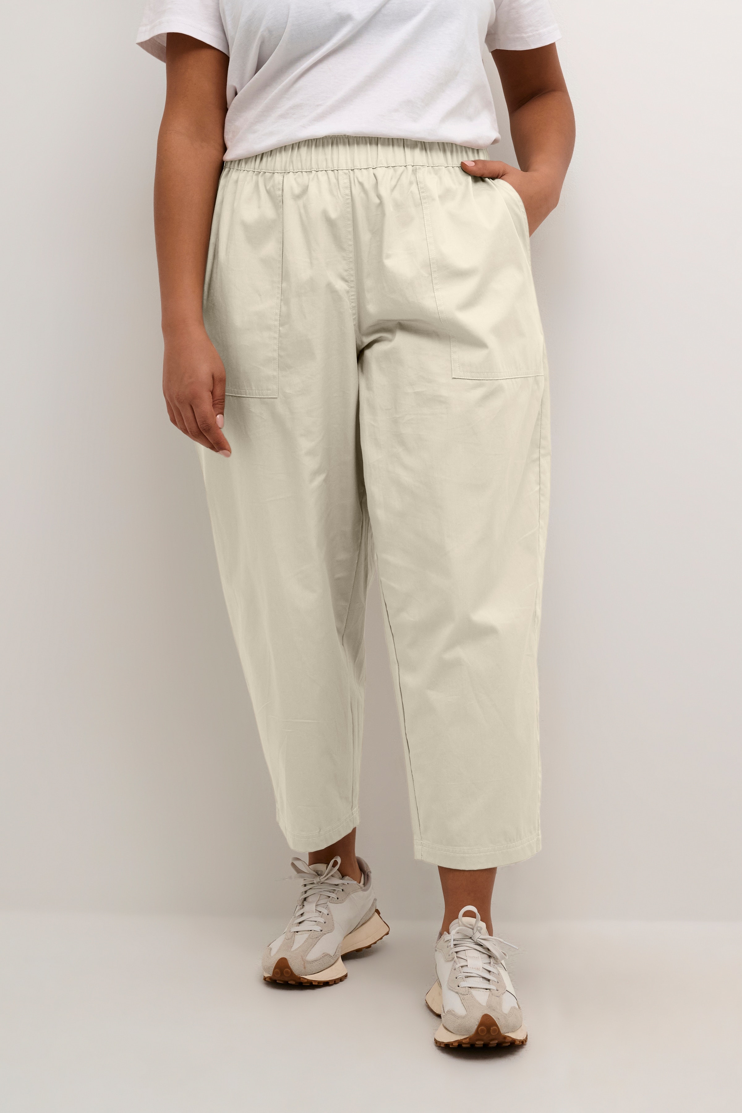 KCbarry Trousers LOOKBOOK FRONT 10582312-151305