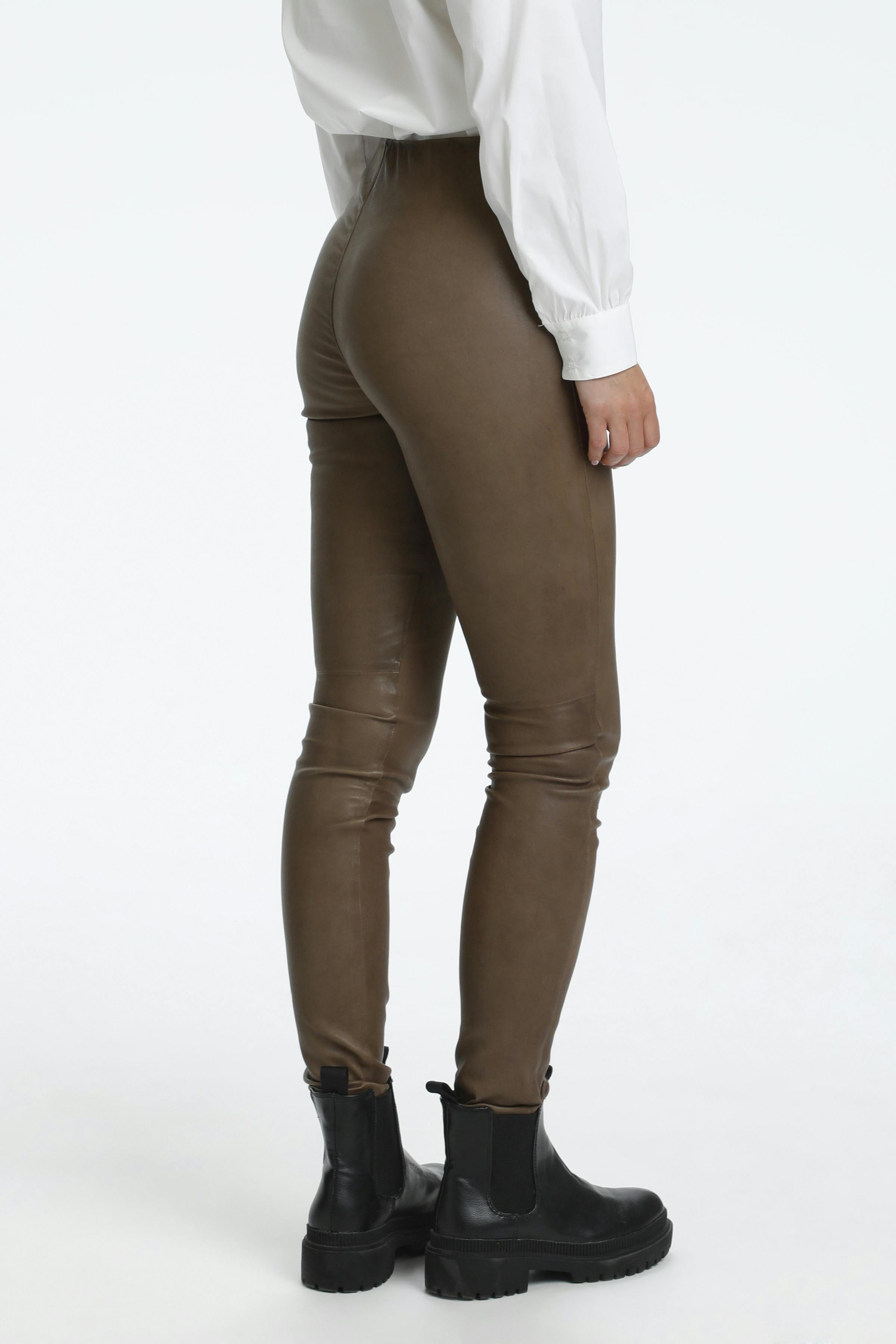 CRLaja Leggings LOOKBOOK FRONT 10609103-171410