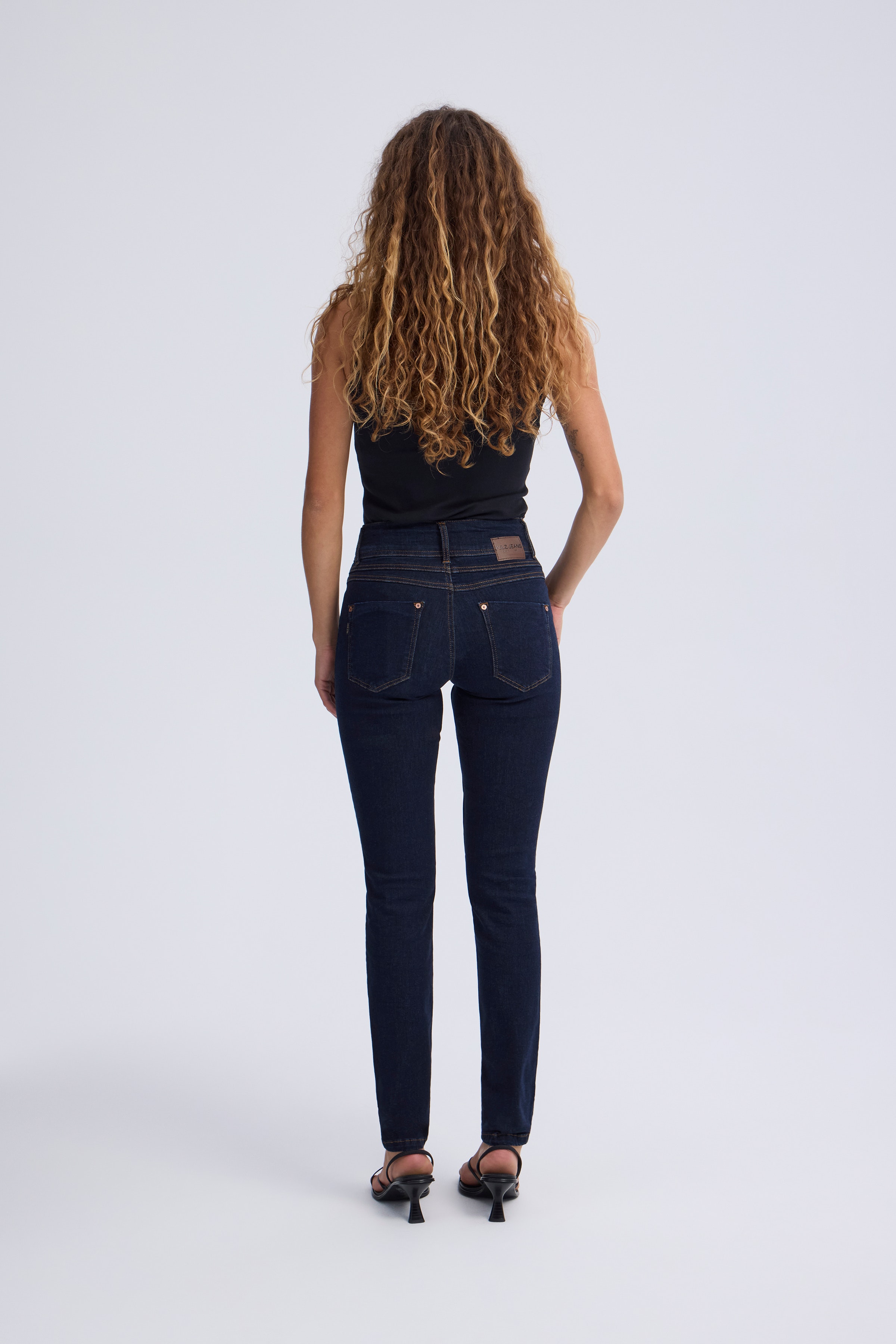 PZSUZY HW Curved Jeans Skinny leg LOOKBOOK BACK 50206183-202124