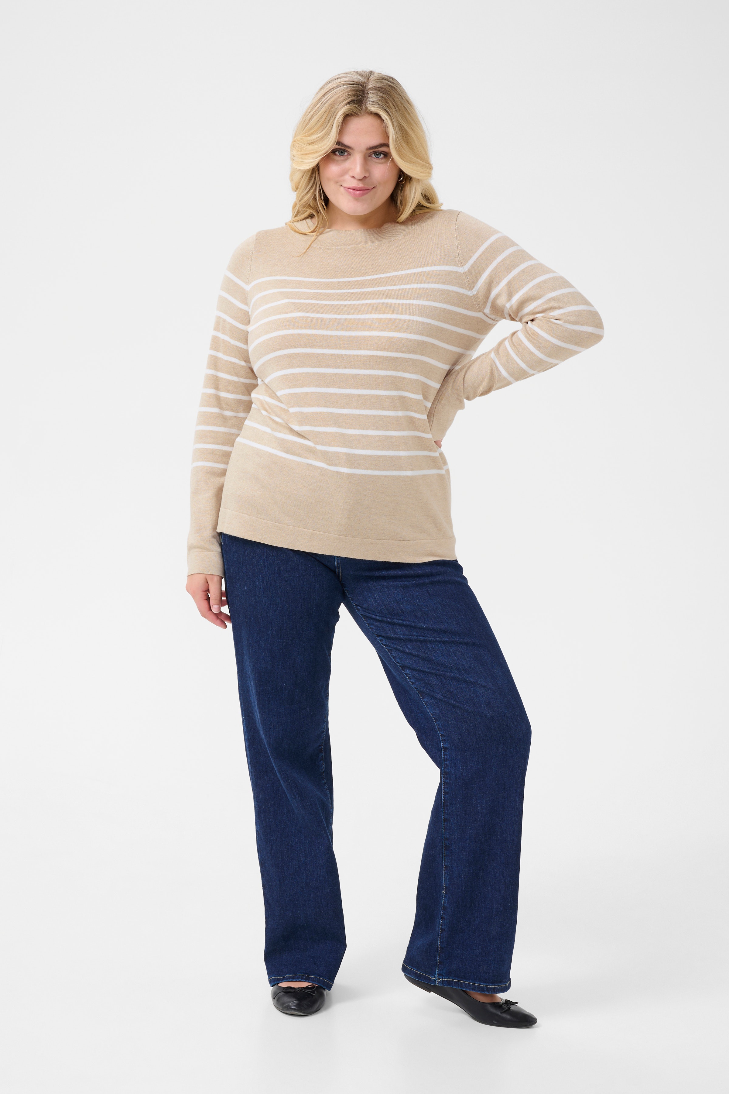 KClizzy Pullover LOOKBOOK FRONT 10583488-107844