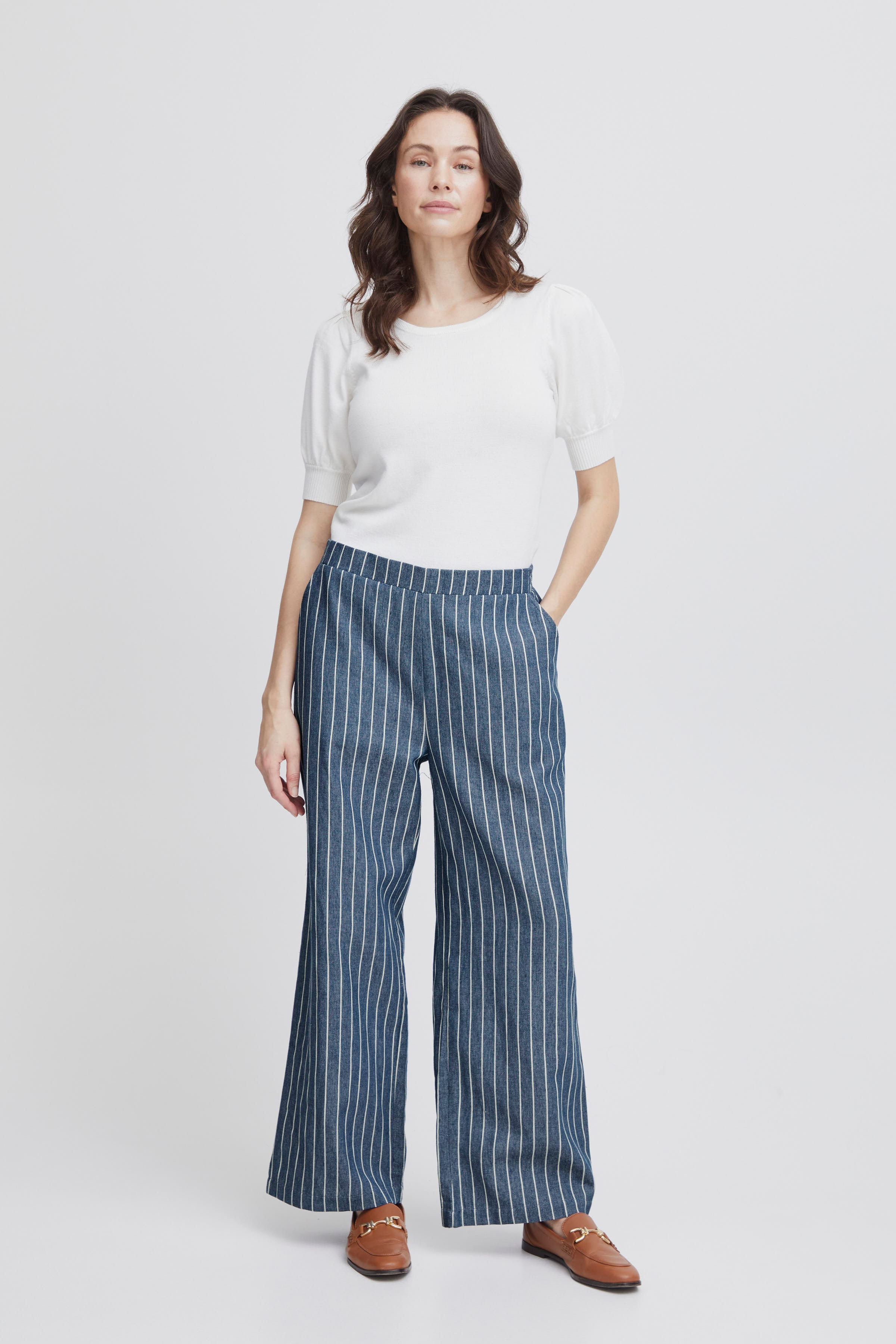 FXRIANNA Trousers LOOKBOOK FRONT 20615352-200119