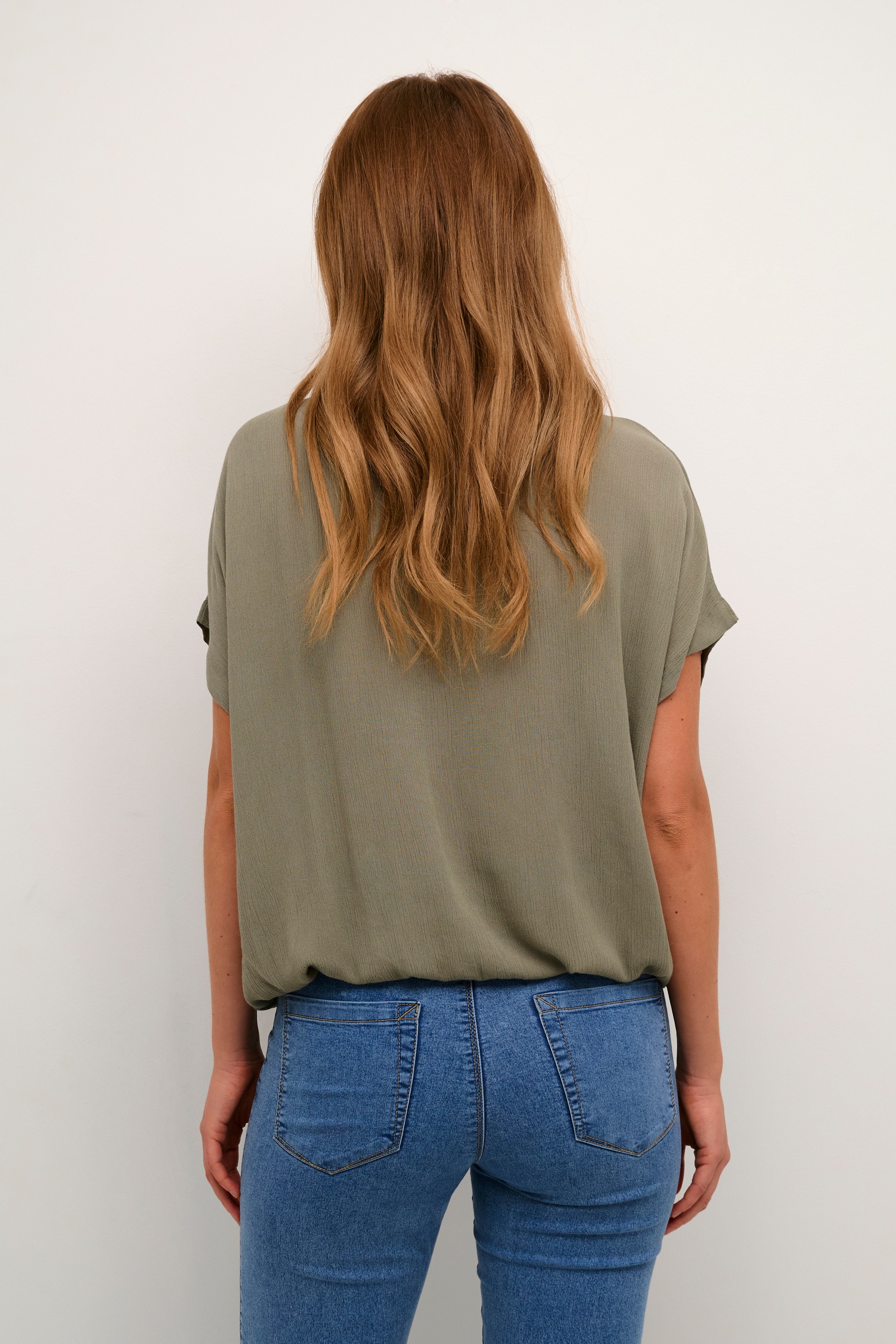 Amber Blouse LOOKBOOK BACK 10500781-170613