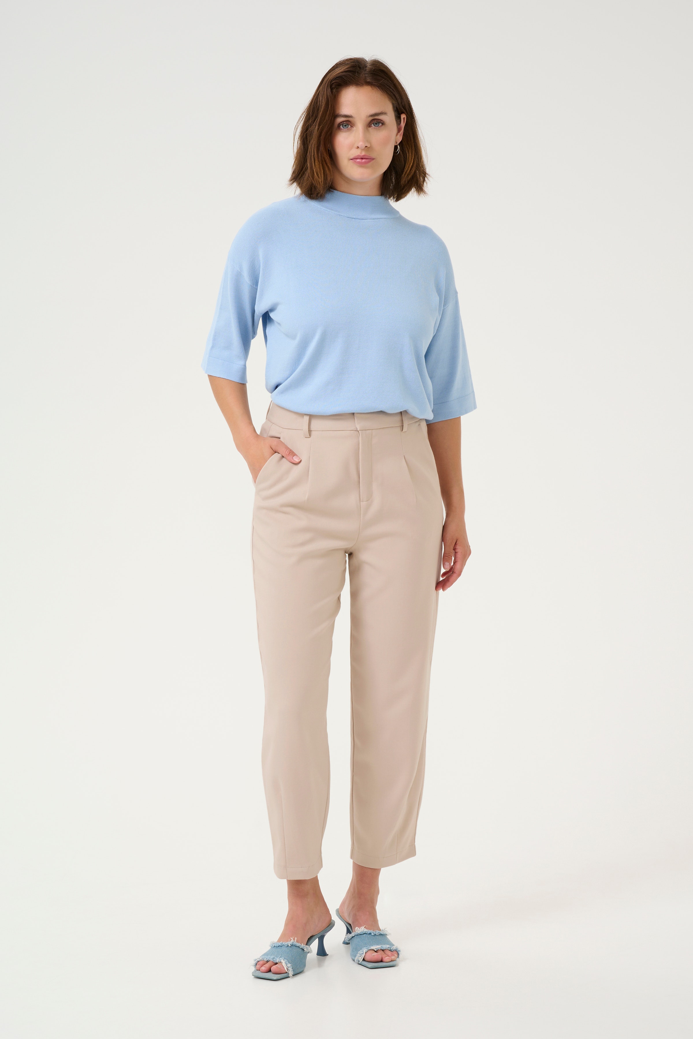 KAmerle Trousers LOOKBOOK FRONT 10504769-151305