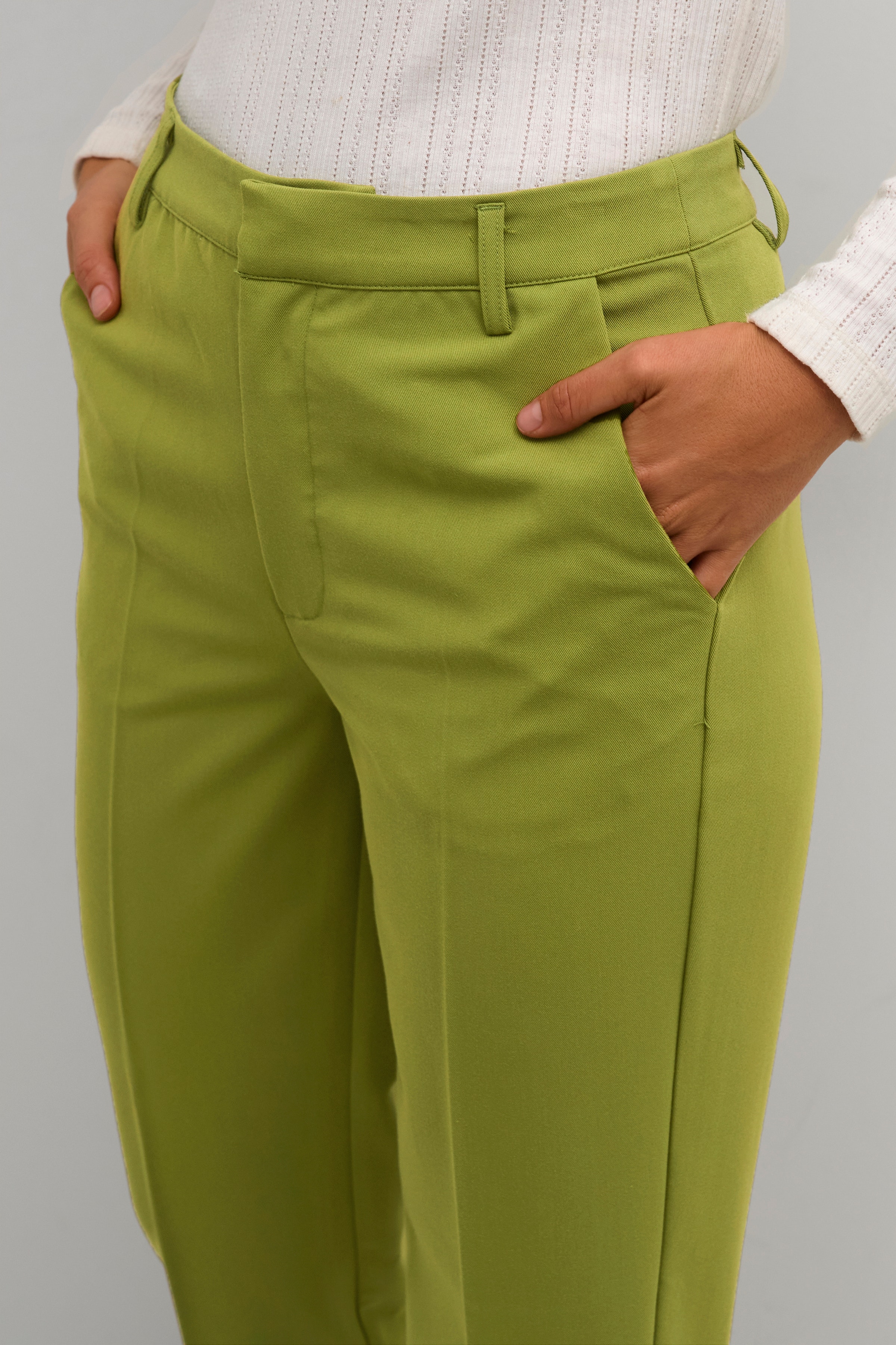 KAsakura Trousers LOOKBOOK DETAIL 10507770-180435