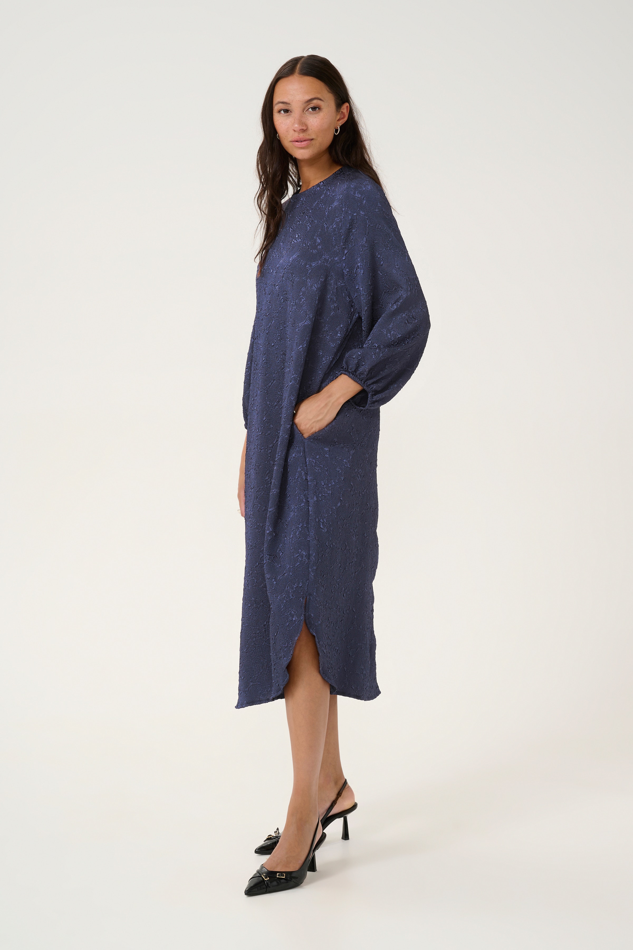 KAlauren Kjole LOOKBOOK FRONT 10509332-107049