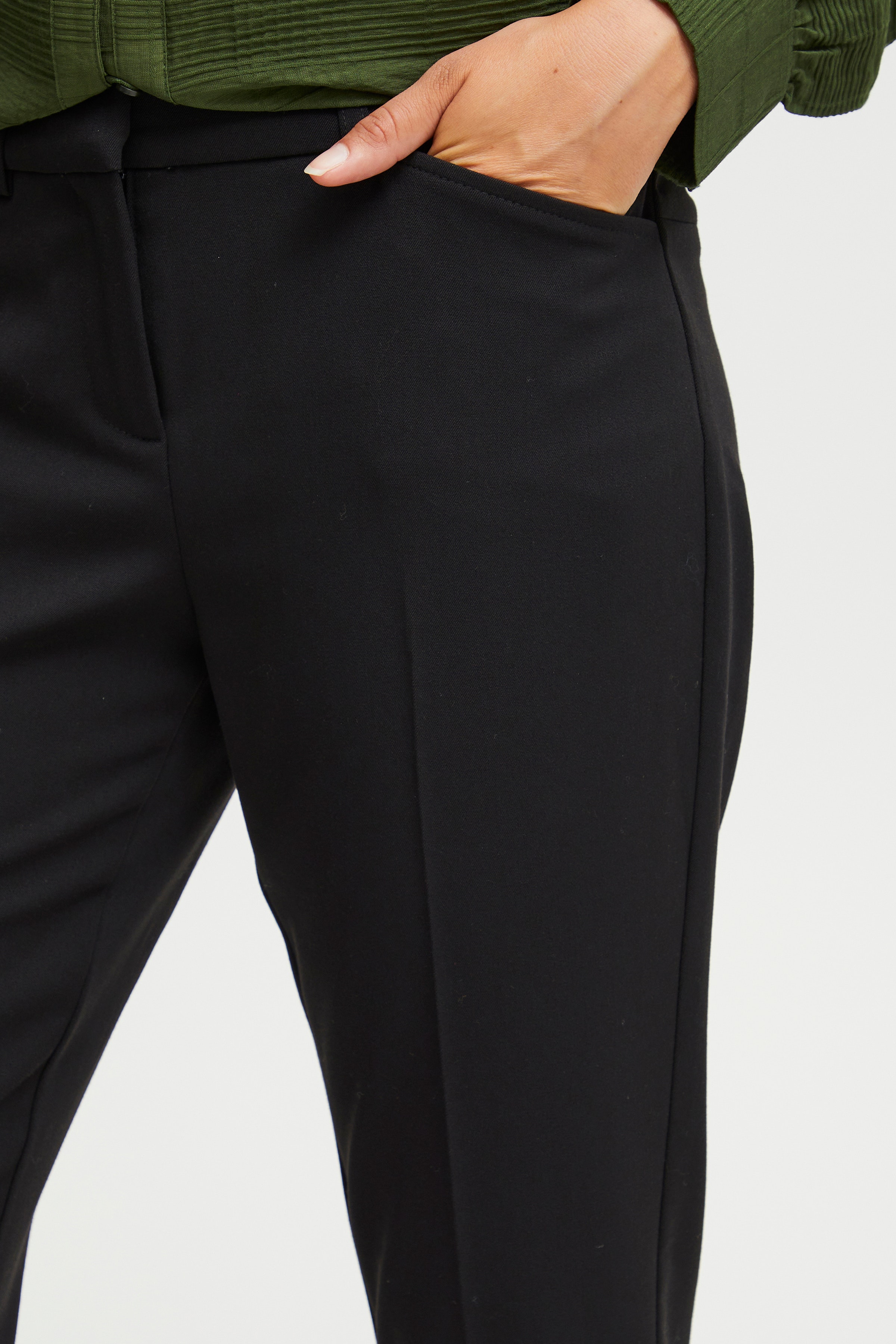 FRNOLA Trousers LOOKBOOK DETAIL 20610750-200113