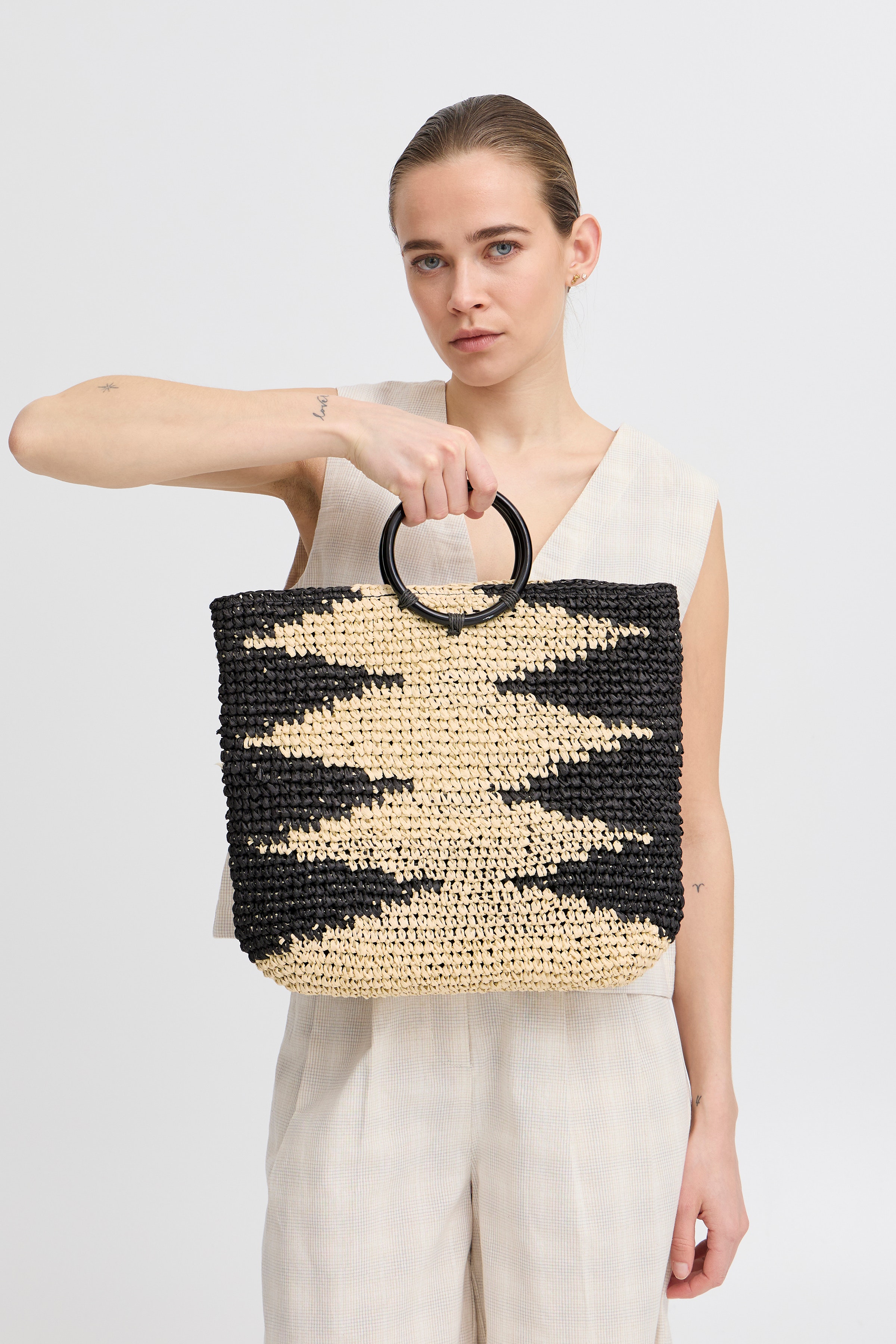 IAOLENA Veske LOOKBOOK DETAIL 20123518-194008