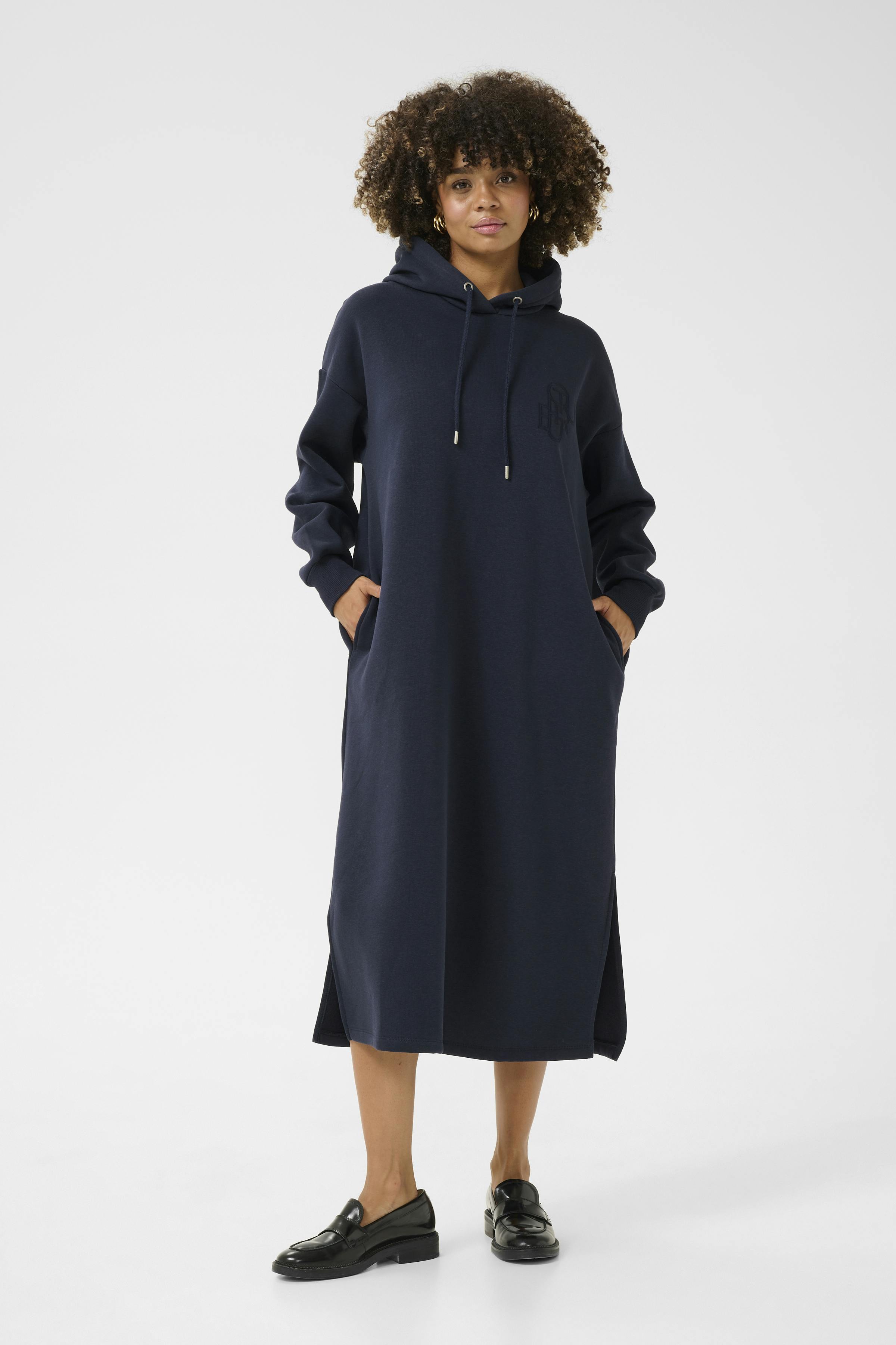 CUgama Sweatshirt dress LOOKBOOK FRONT 50111413-194011