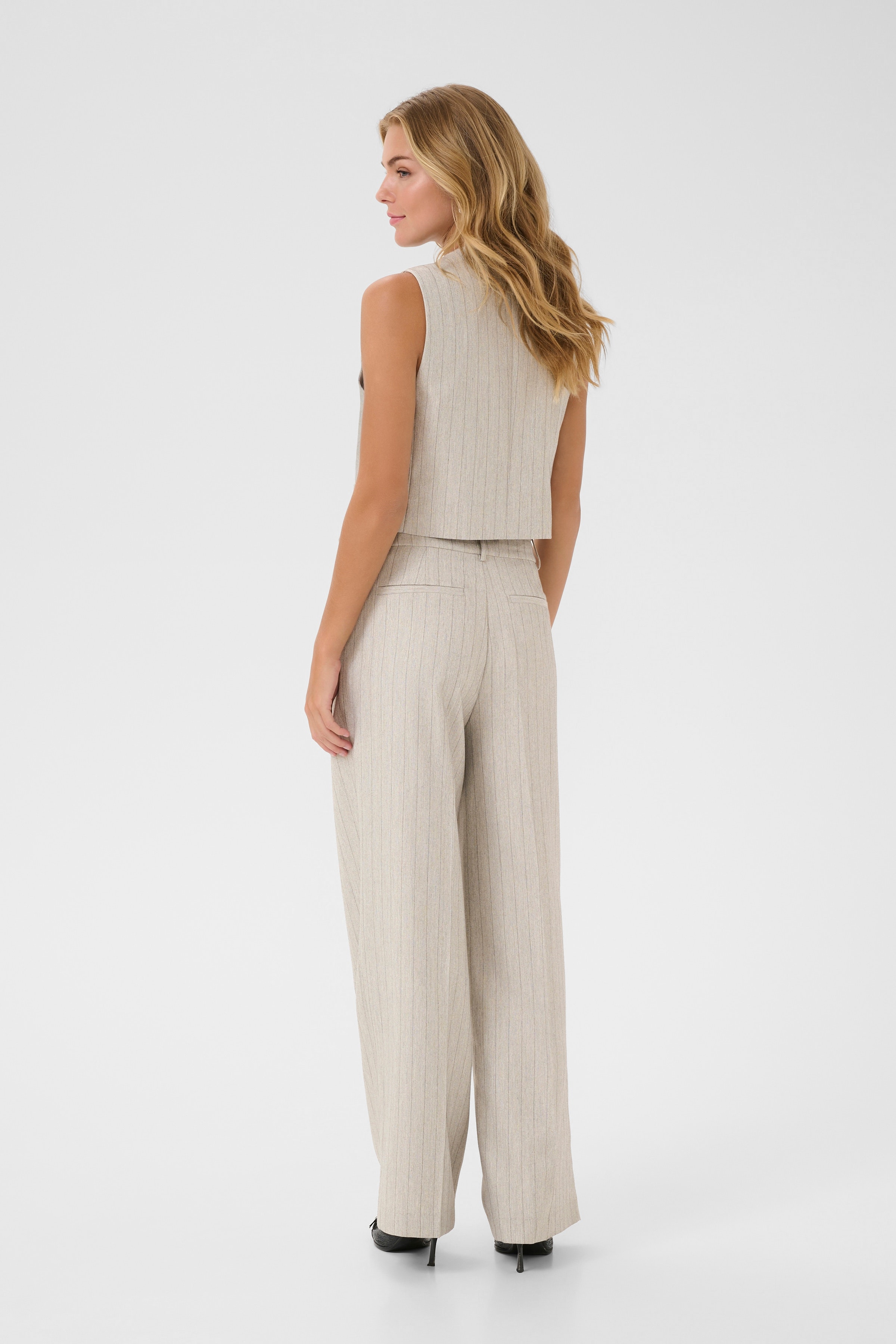 KAkaysa Vest LOOKBOOK BACK 10509513-106761