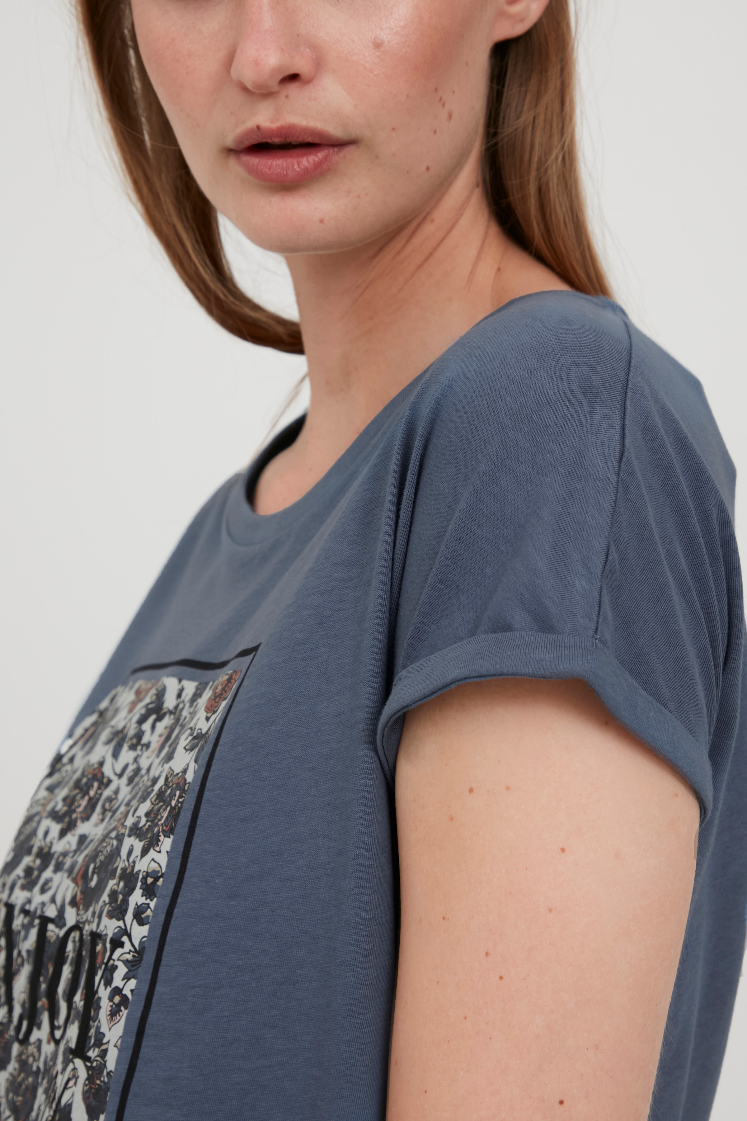 T-shirt LOOKBOOK DETAIL 20609552-184028