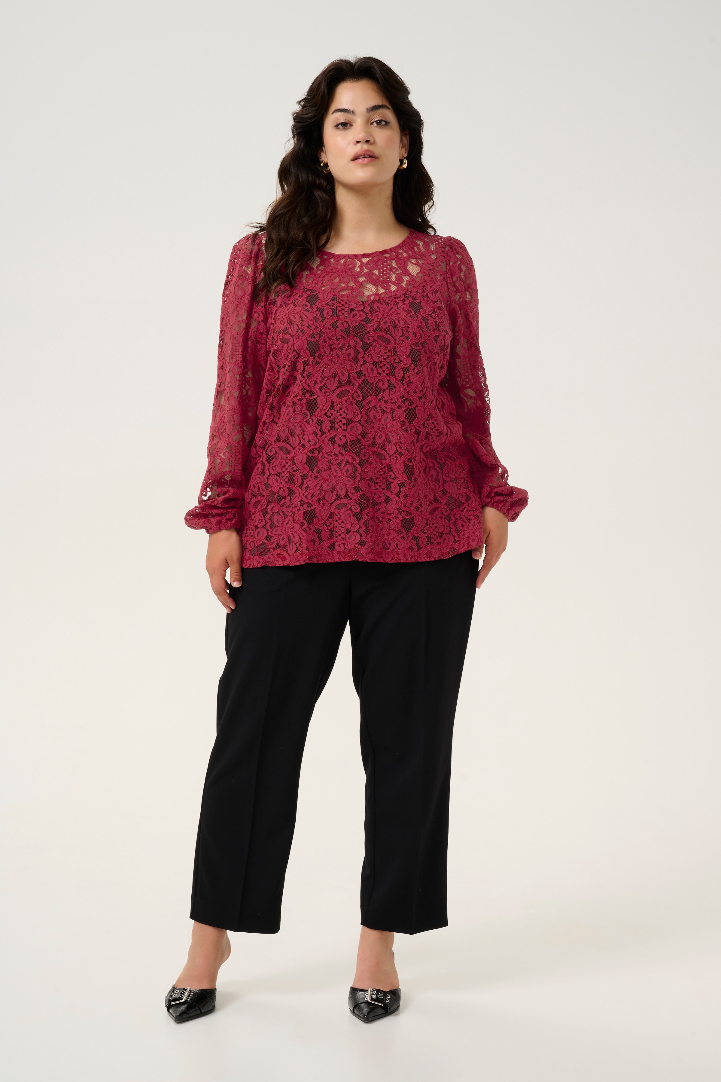 KClanica Bluse LOOKBOOK FRONT 10583127-191940