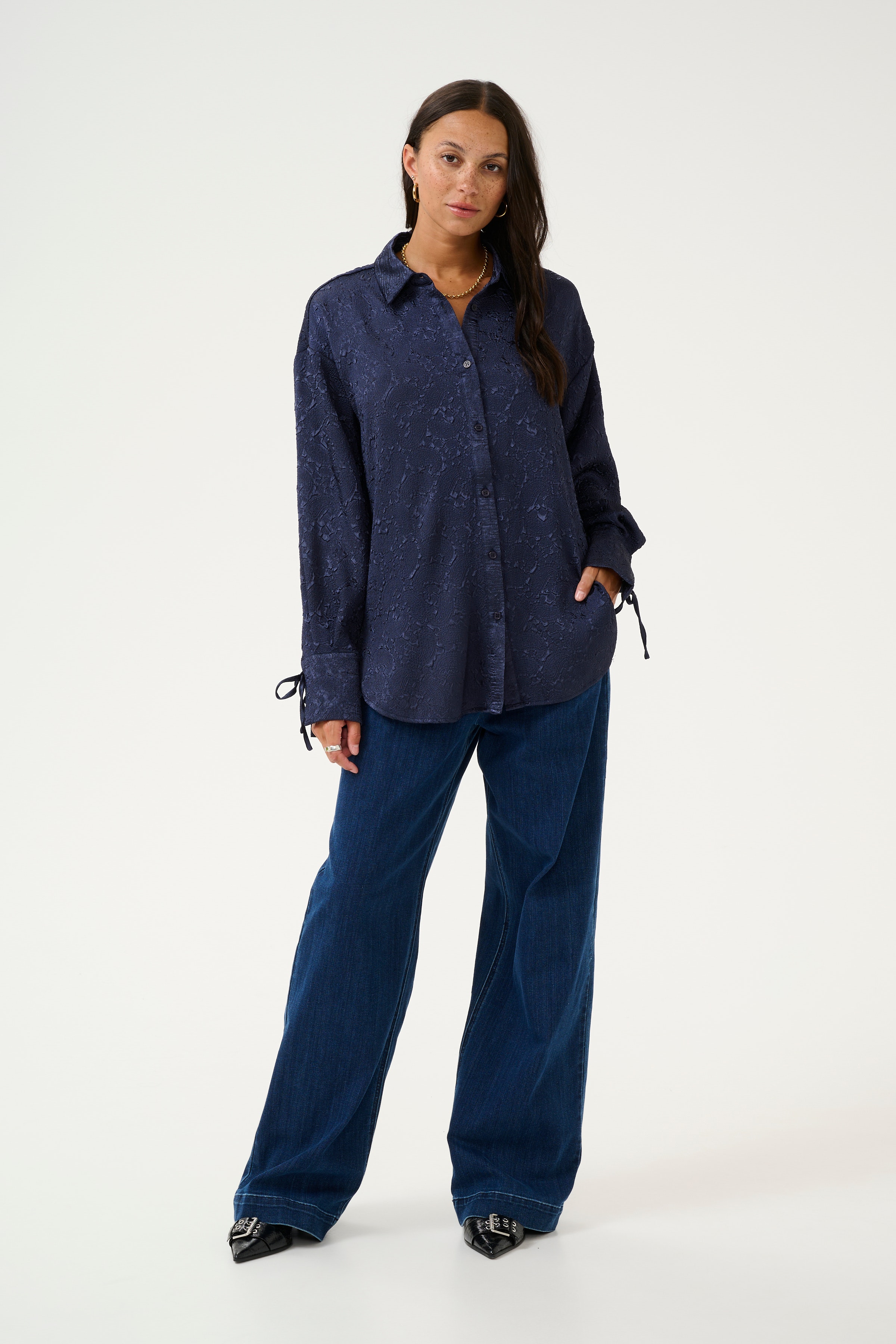KAlauren Skjorte LOOKBOOK FRONT 10509435-107049