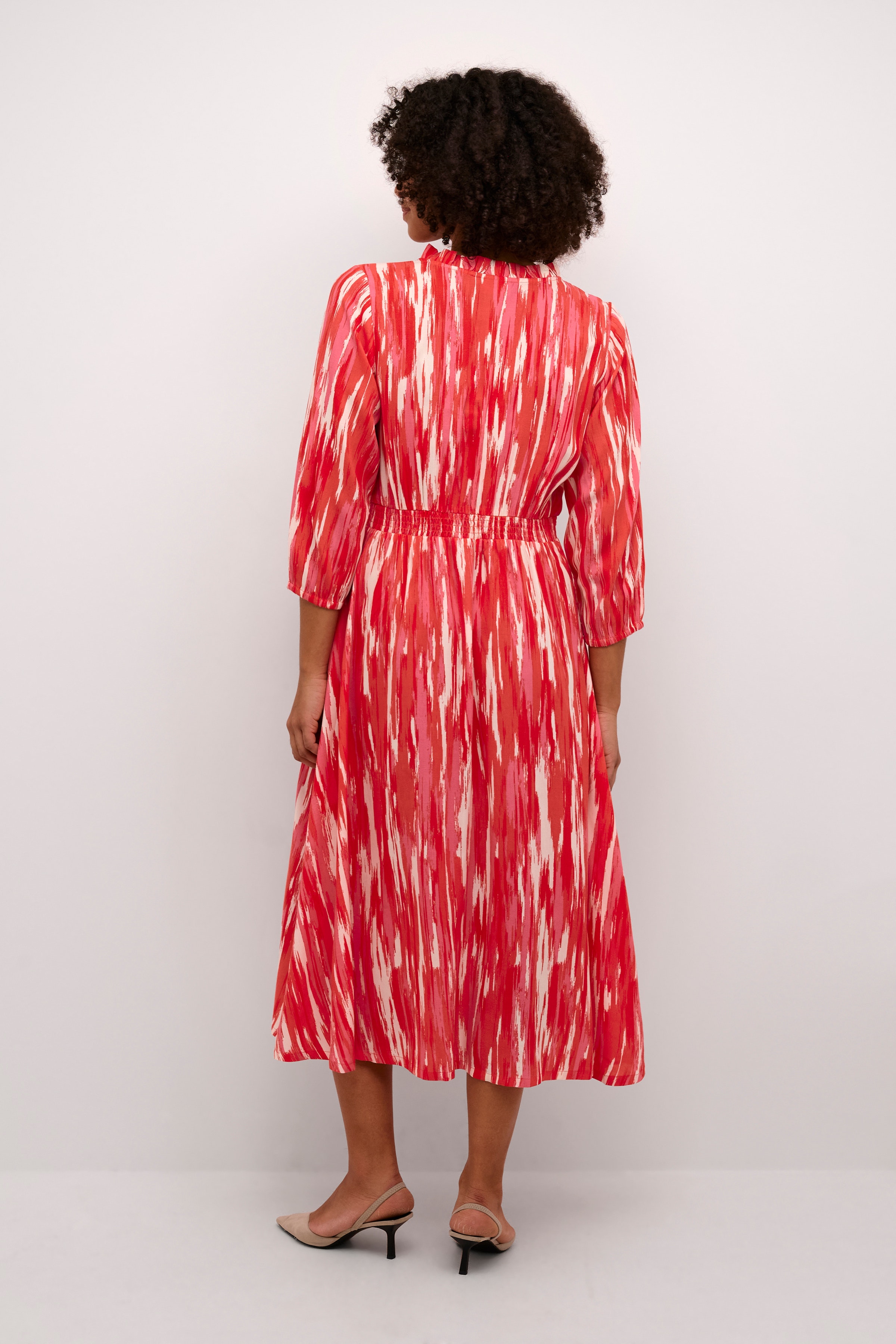 KAariana Kjole LOOKBOOK BACK 10552342-106844