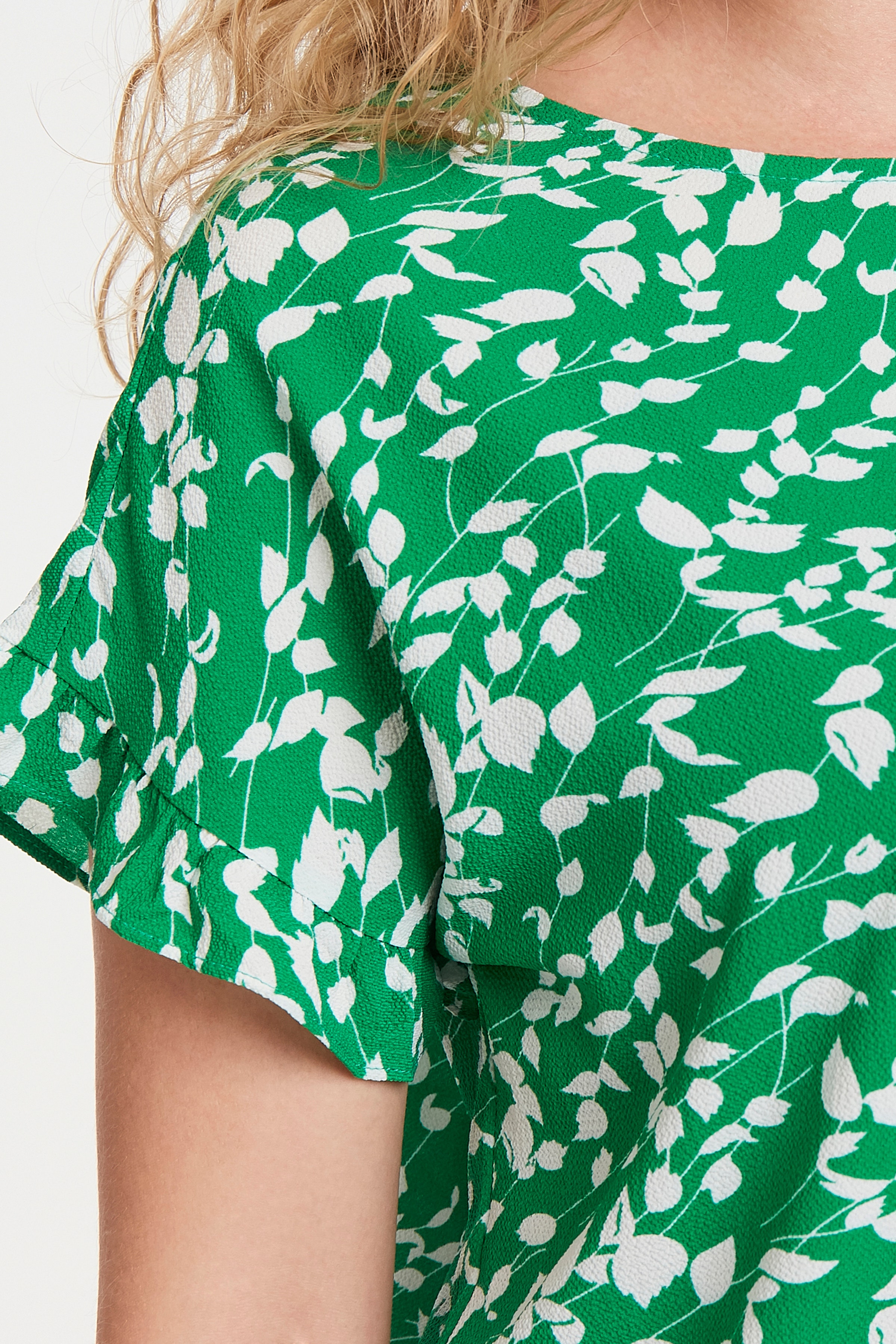 Kurzarm-Bluse
 LOOKBOOK DETAIL 20605521-69582