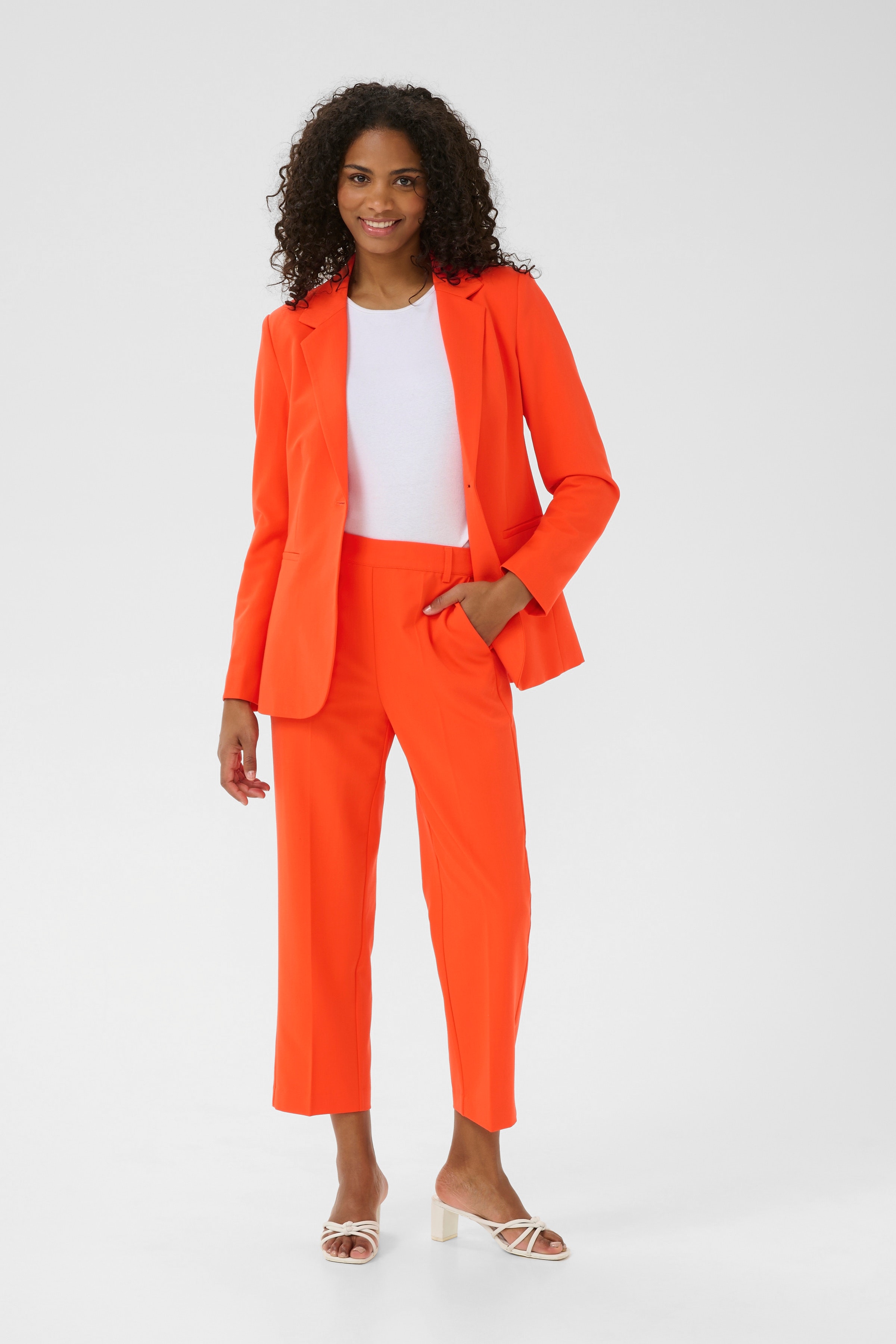 KAsakura Blazer LOOKBOOK FRONT 10506684-171558