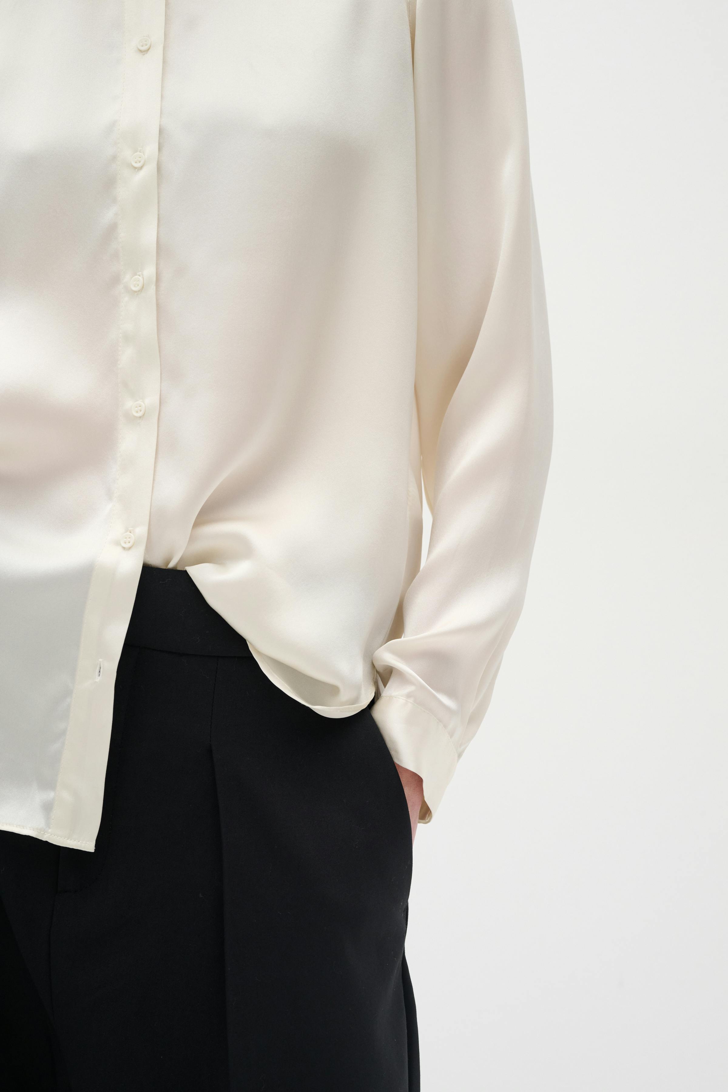 Leonore Shirt Premium LOOKBOOK DETAIL 30104237-110701