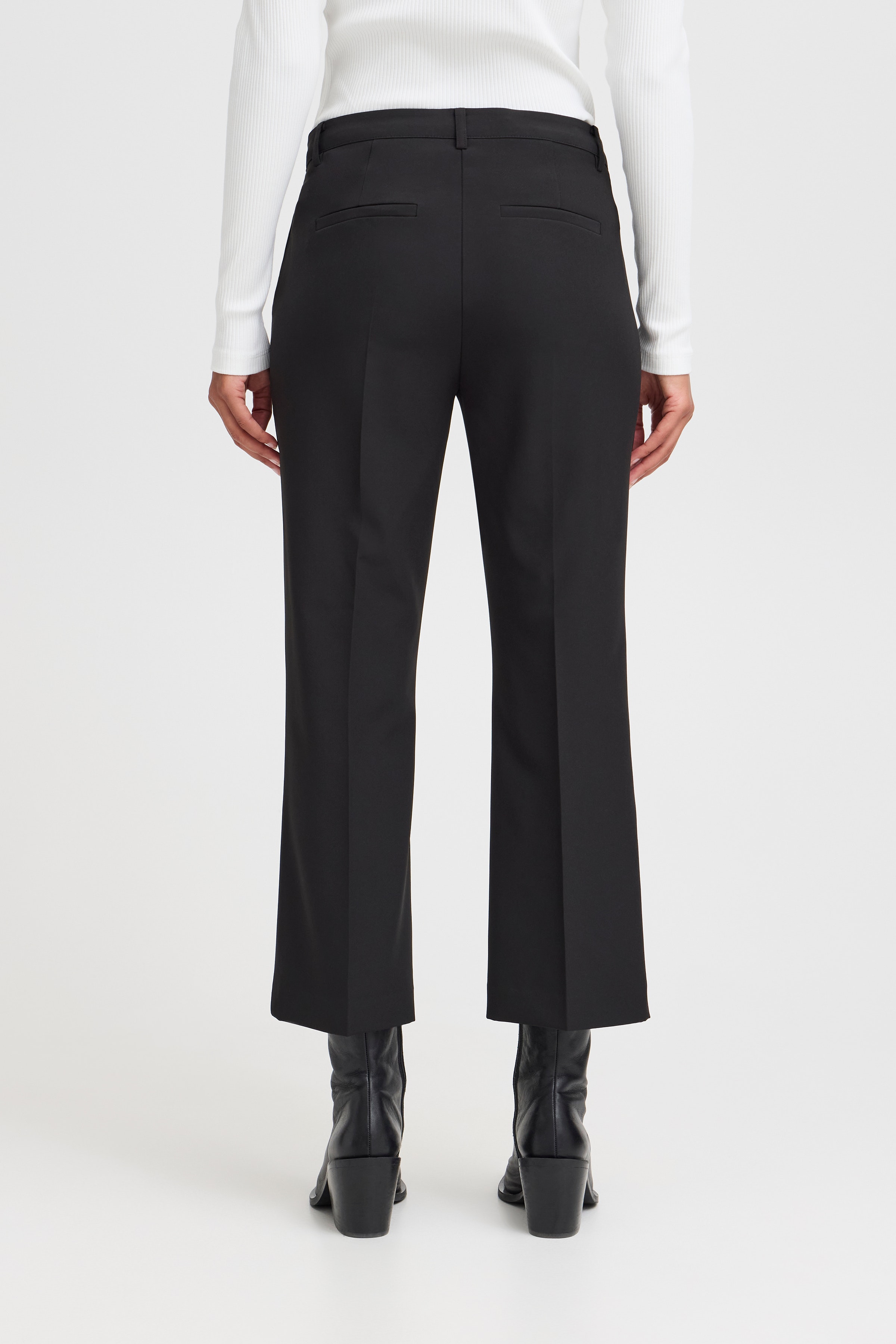 LEXI CROPPED BUKSE LOOKBOOK BACK 20111214-10011