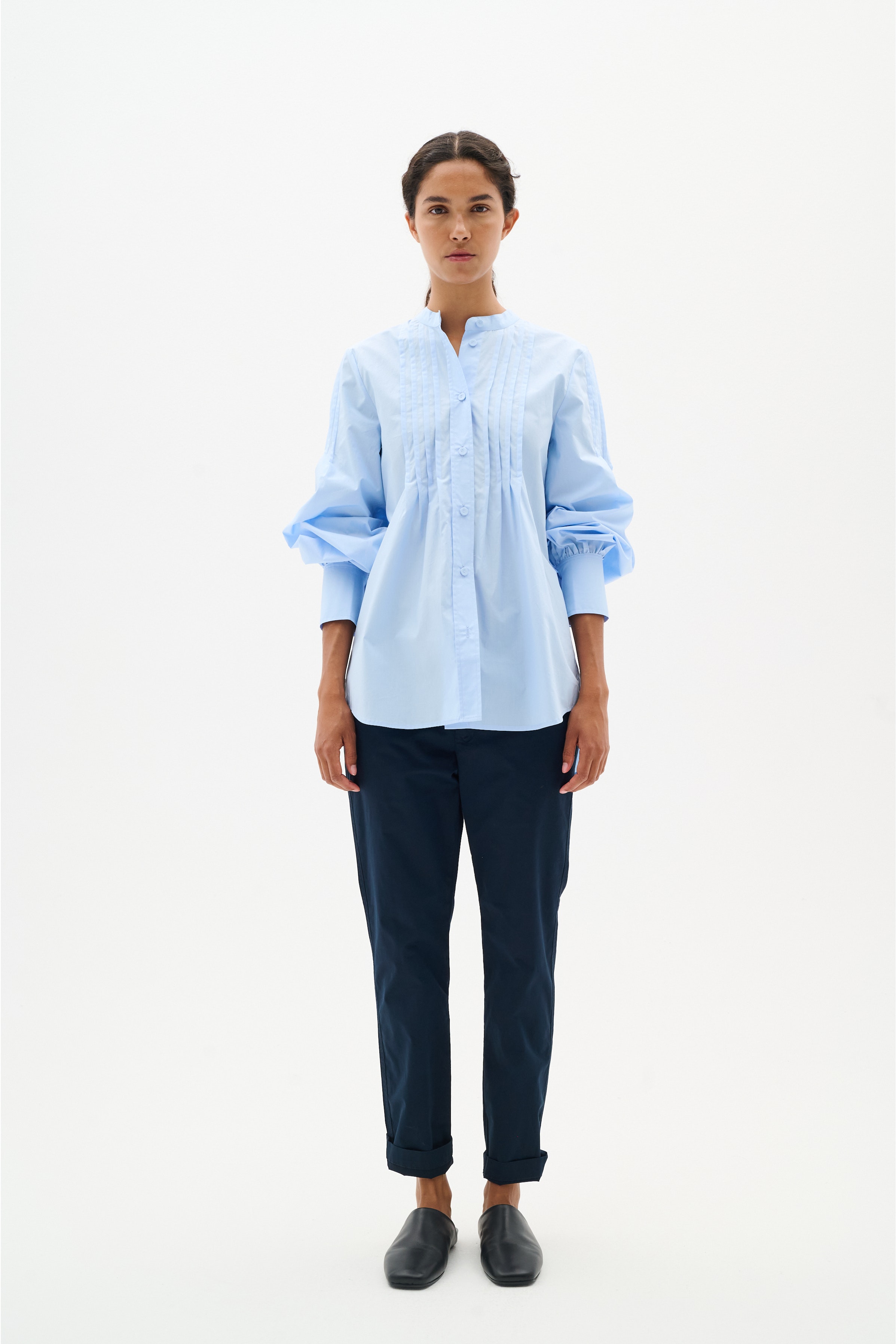 ConorIW Shirt LOOKBOOK FRONT 30110229-154031