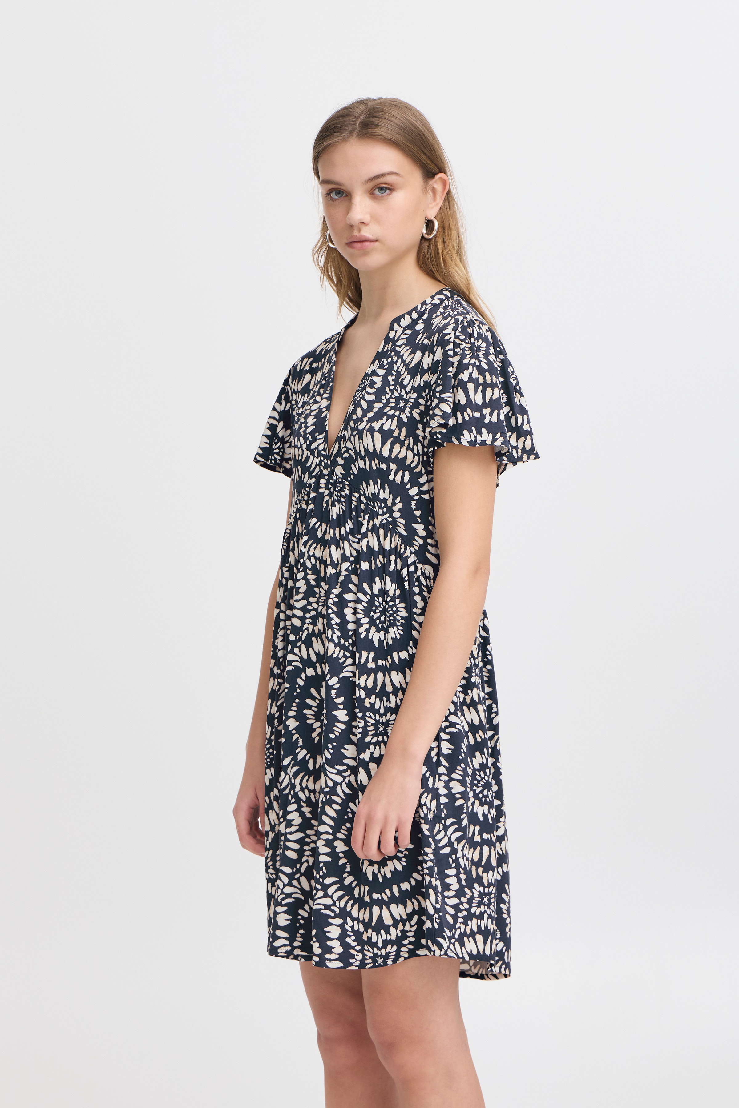 IHAYA Kjole LOOKBOOK FRONT 20123317-204613